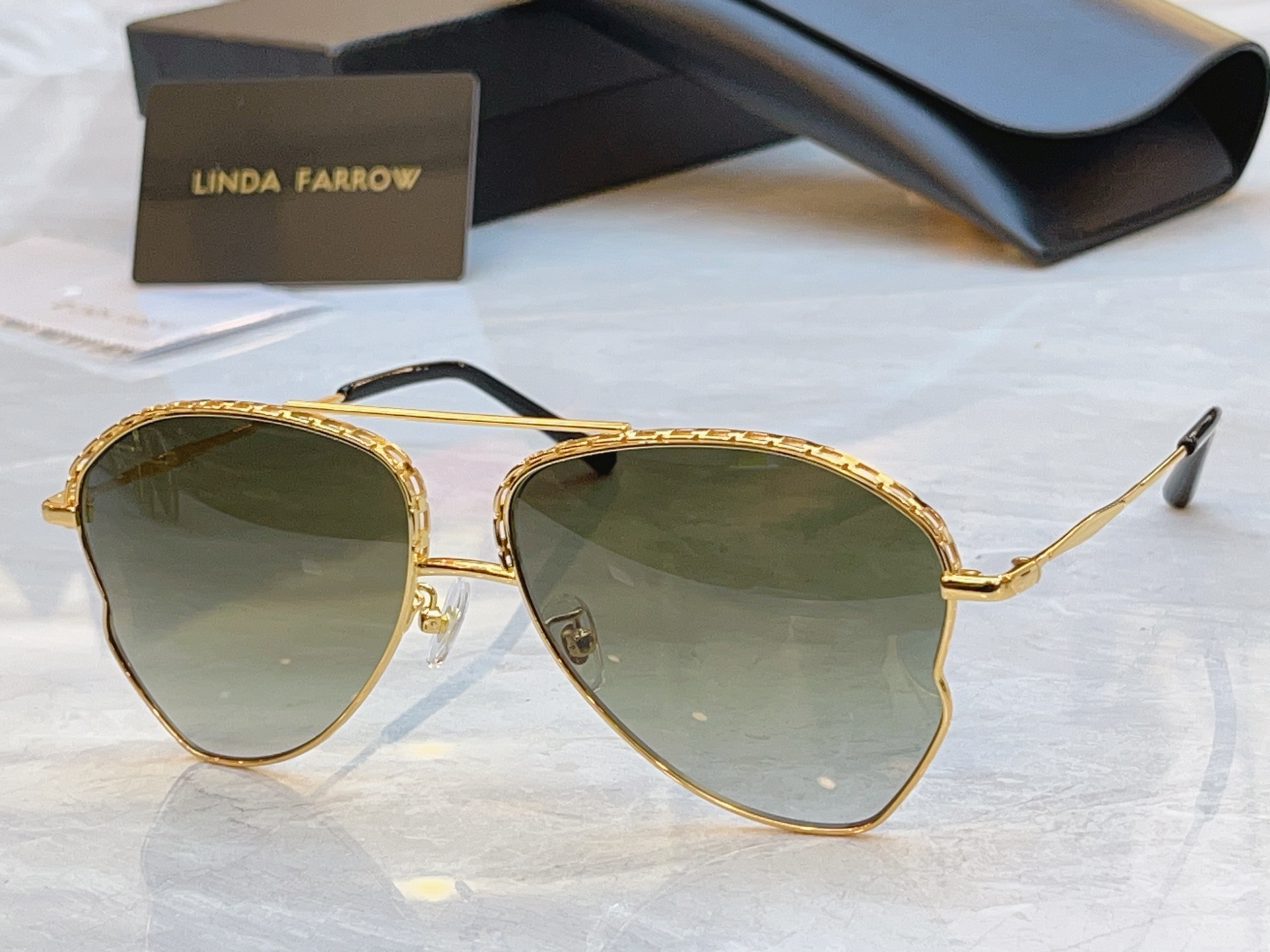 【LINDA FARRO*】琳达 法*罗新款太阳镜，MODEL：MW272，SIZE：60口19-145