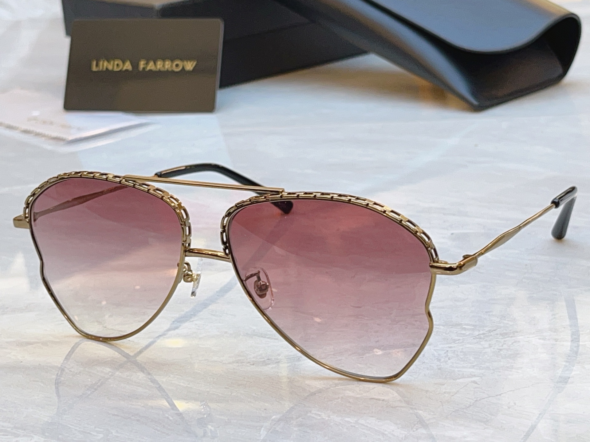 【LINDA FARRO*】琳达 法*罗新款太阳镜，MODEL：MW272，SIZE：60口19-145