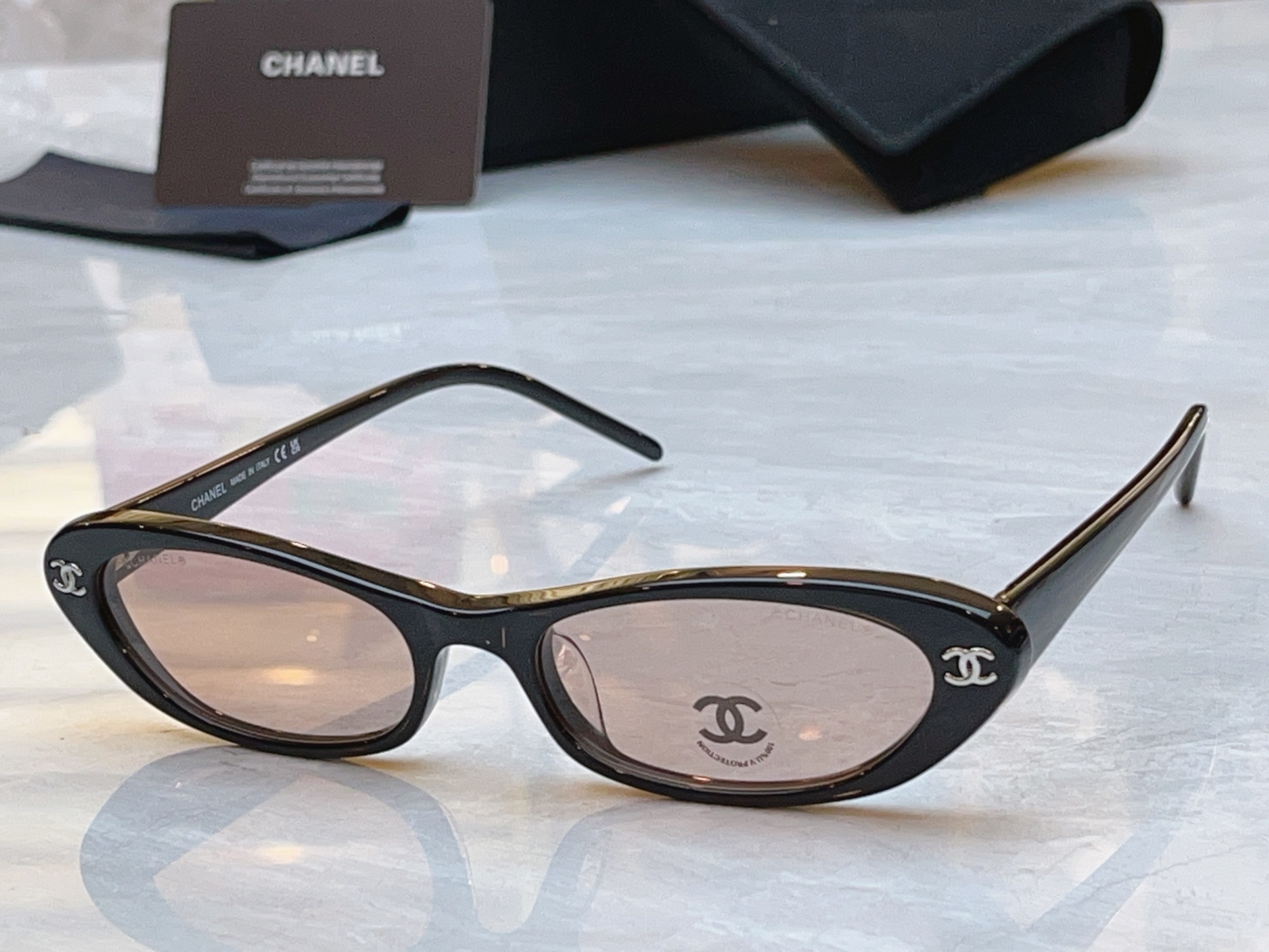 【CHANE*】香奈儿新款太阳镜，MODEL：CH3025，SIZE：52口17-140