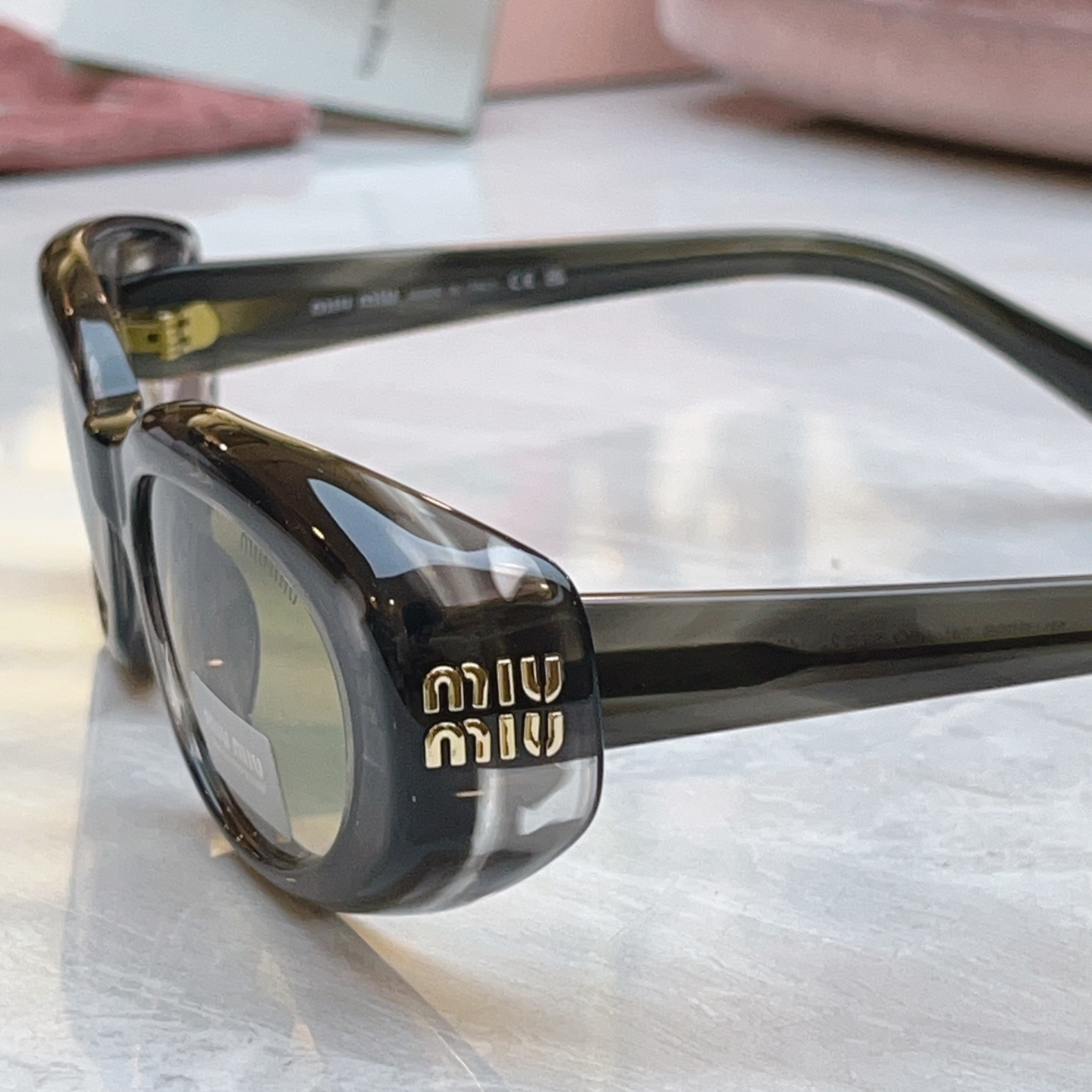 【MIUMI*】缪*缪新款太阳镜，Mod:MU B09S，SIZE:52口22-140