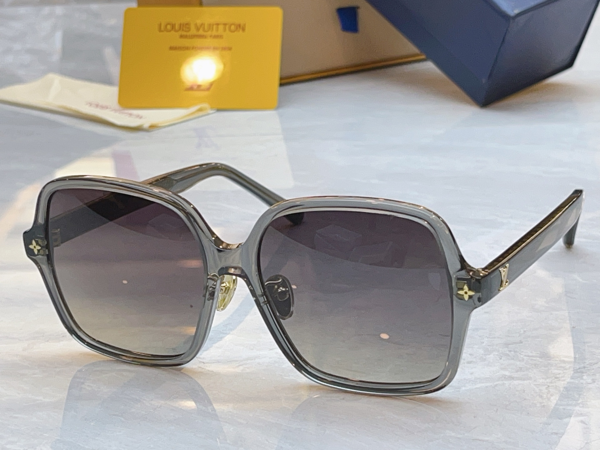 【LOUIS VUITTO*】路易*威登新款太阳镜，MODEL：Z3044E，SIZE：58口17-14