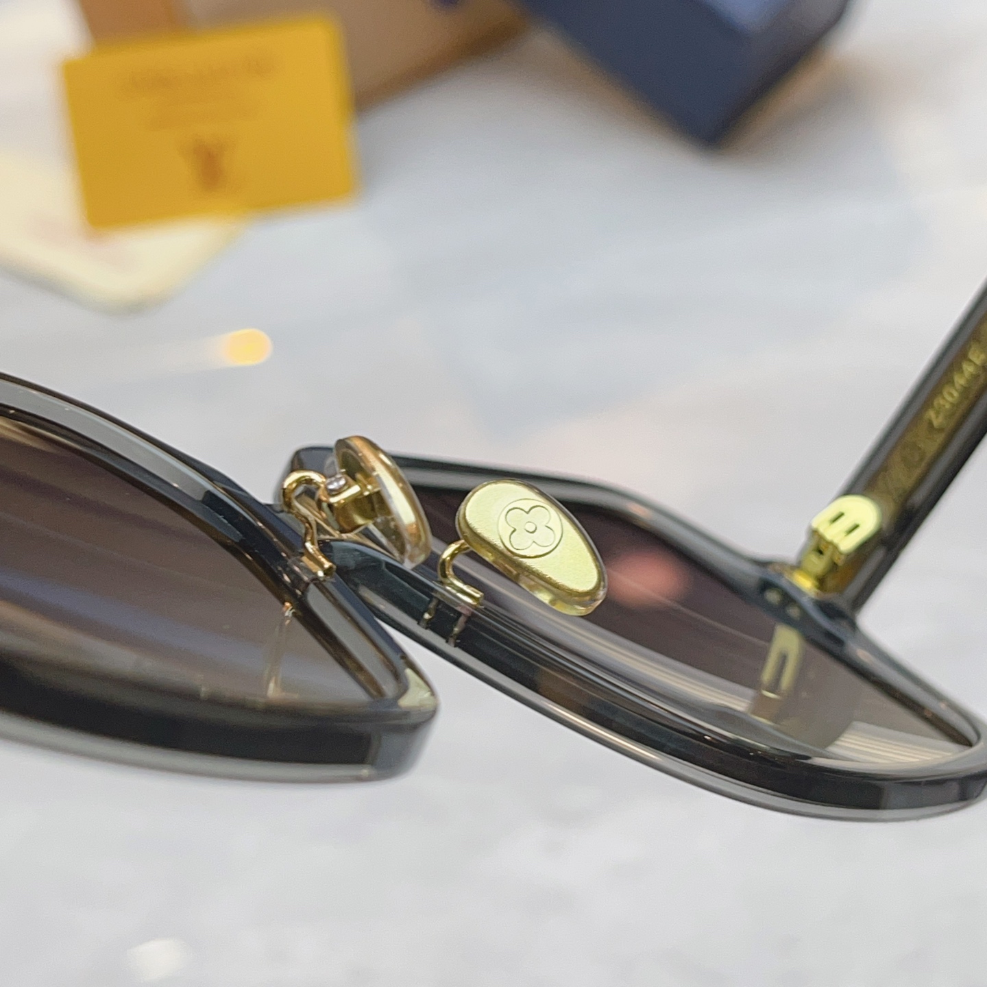 【LOUIS VUITTO*】路易*威登新款太阳镜，MODEL：Z3044E，SIZE：58口17-14