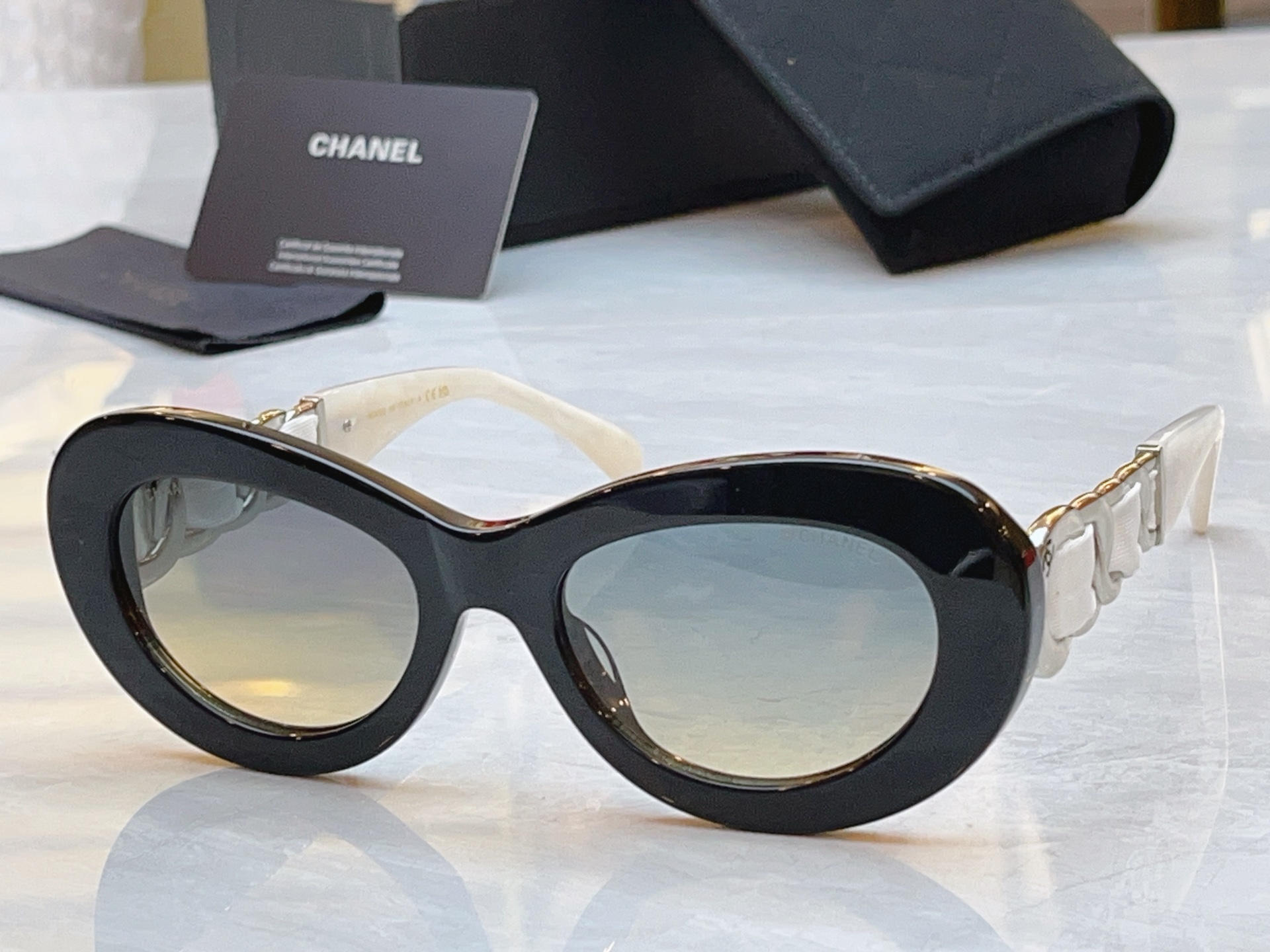 【CHANE*】香奈儿新款太阳镜，MODEL：A71748，SIZE：53口20-148