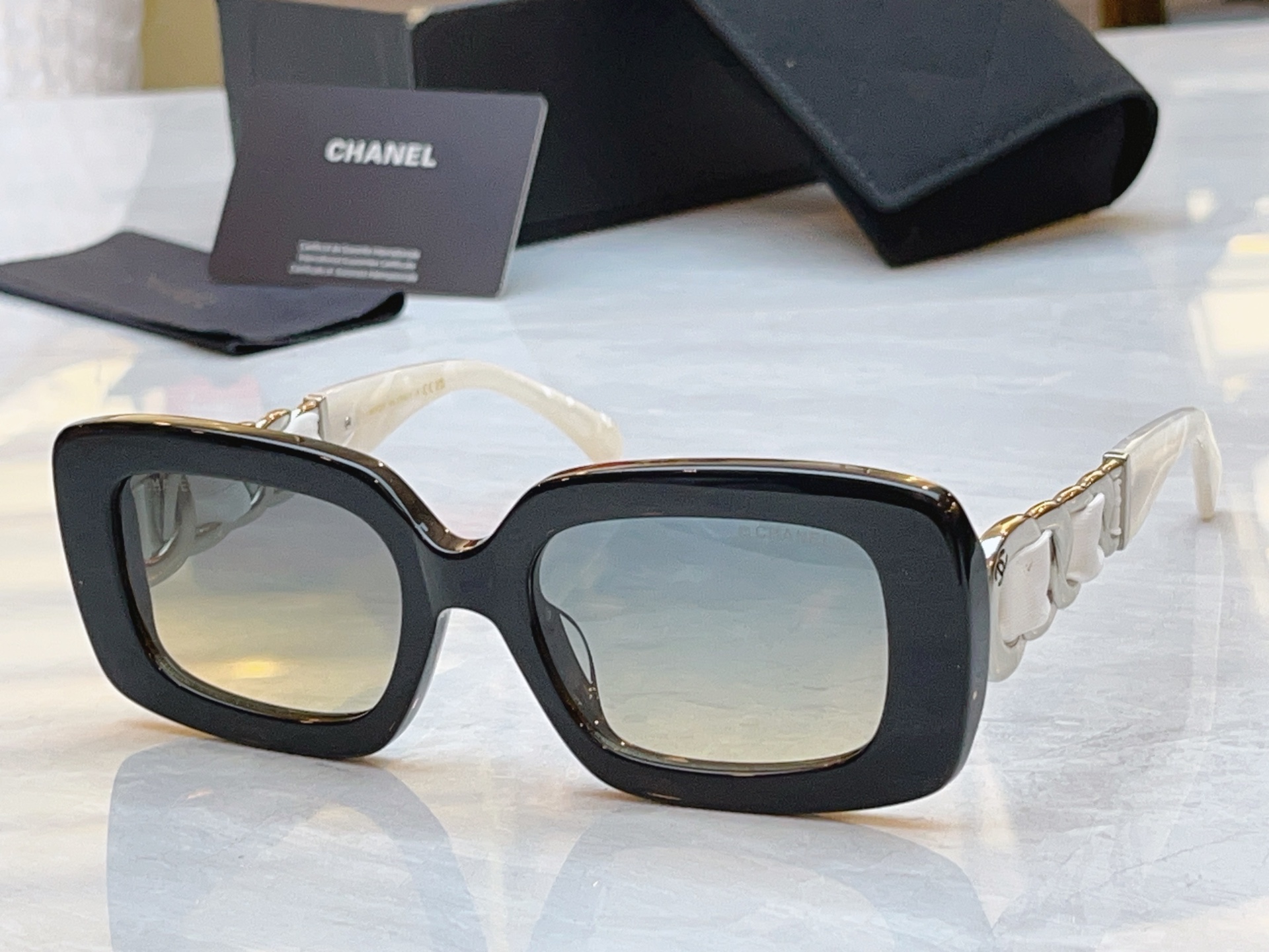 【CHANE*】香奈儿新款太阳镜，MODEL：A71747，SIZE：53口20-148