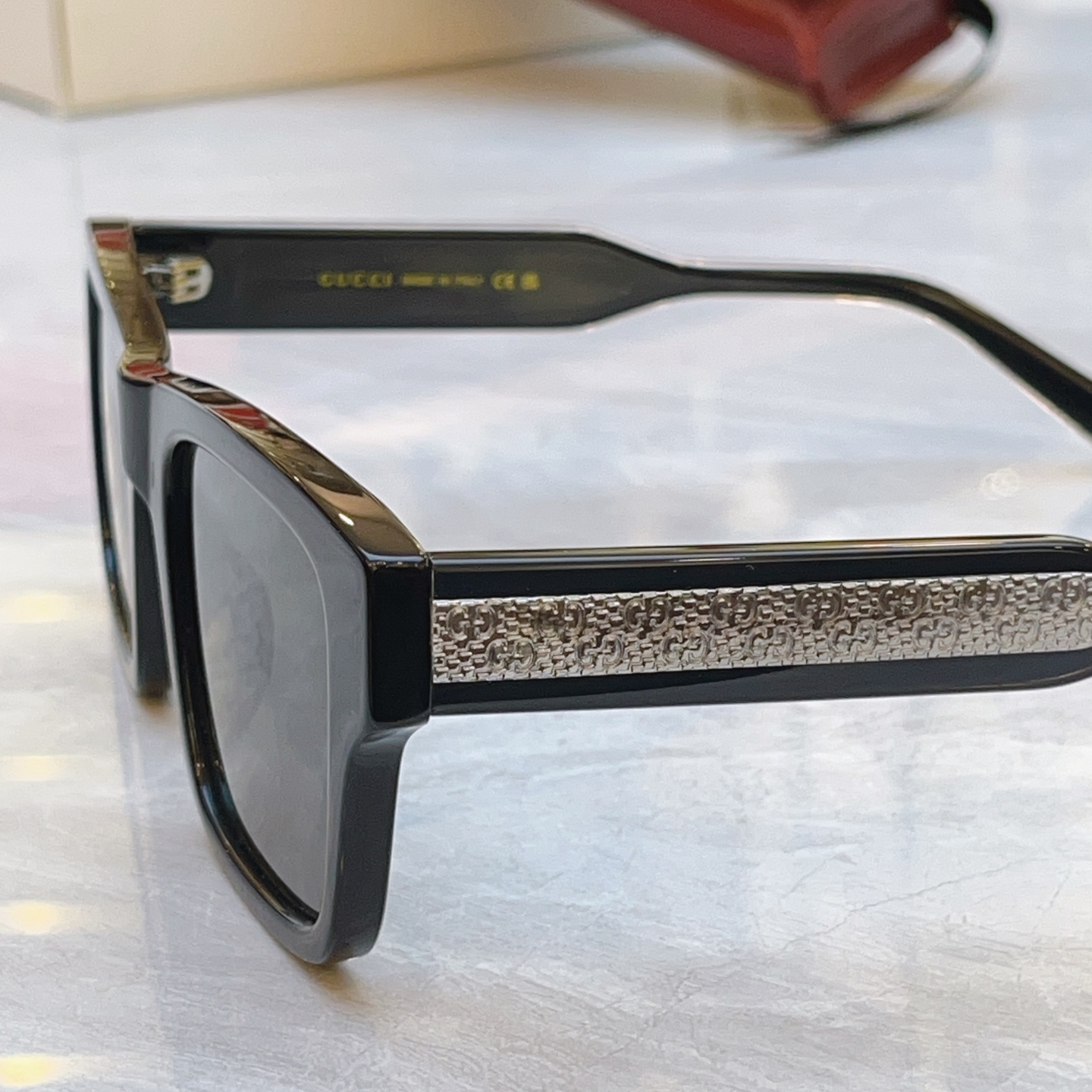 【GUCC*】古*驰新款太阳镜，MODEL：GG2072SA，SIZE：52口22-145