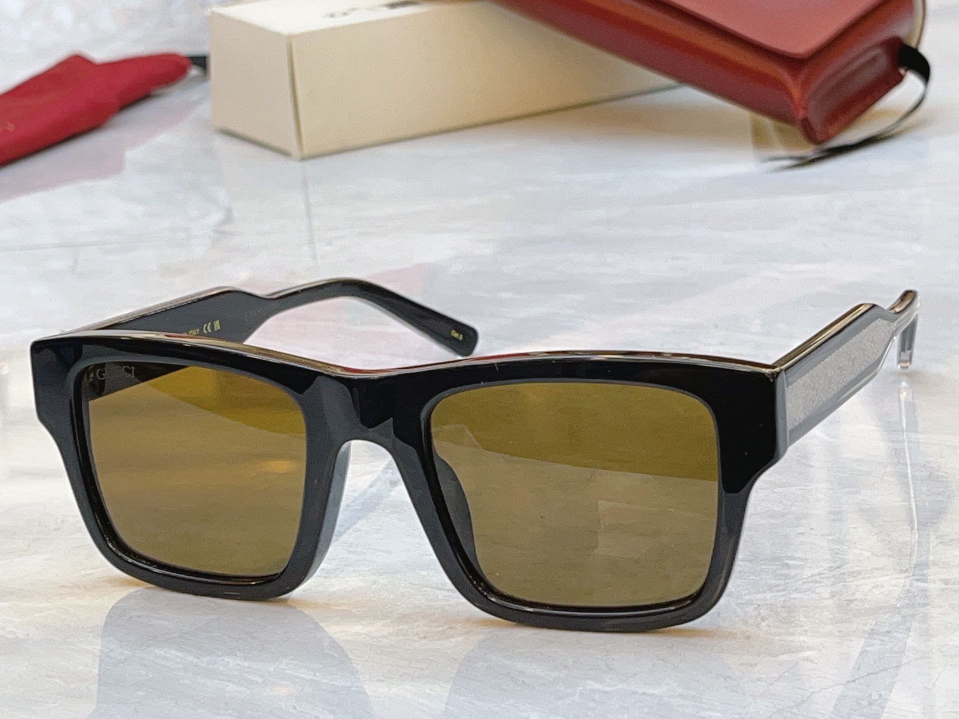 【GUCC*】古*驰新款太阳镜，MODEL：GG2072SA，SIZE：52口22-145