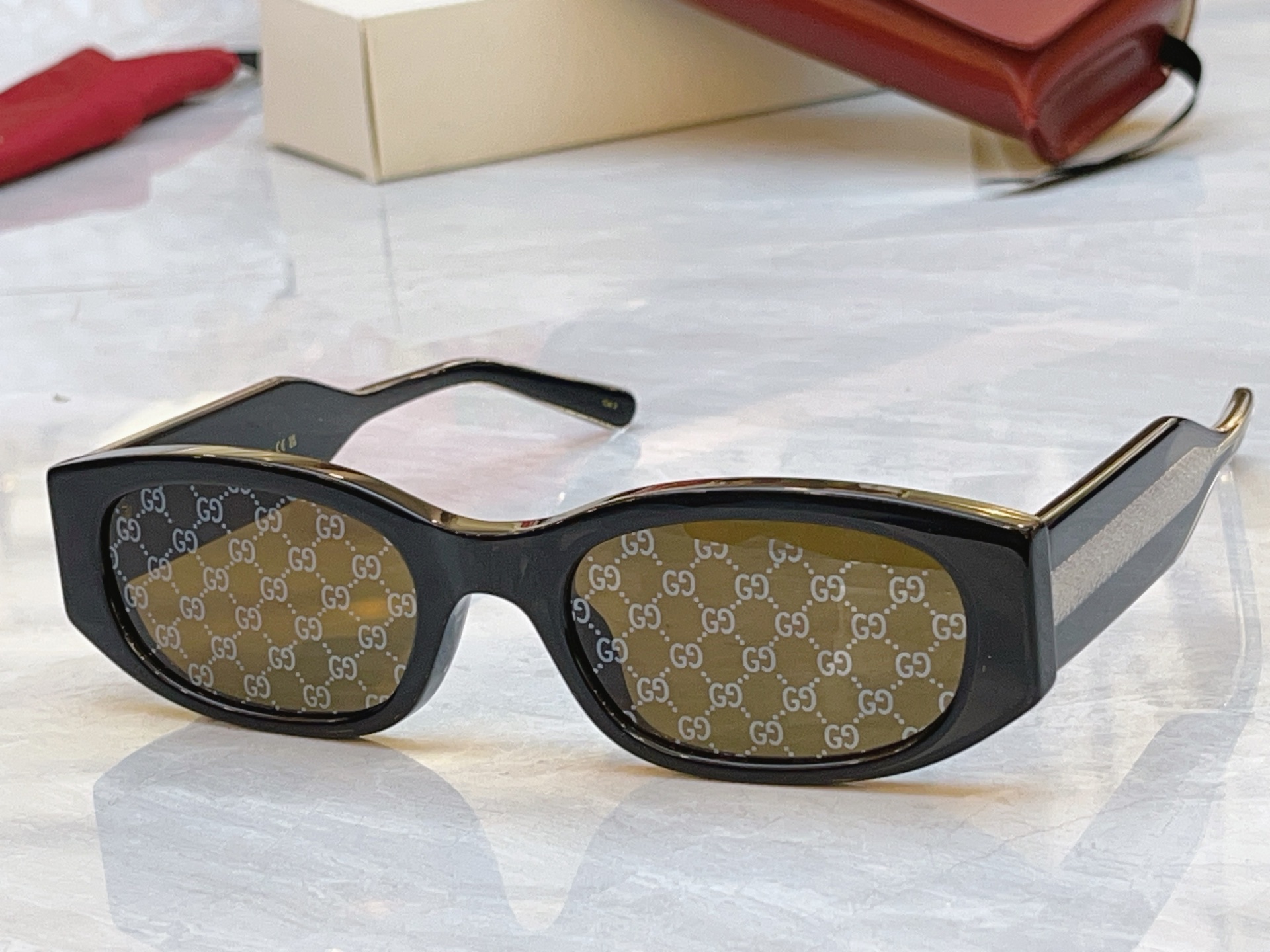 【GUCC*】古*驰新款太阳镜，MODEL：GG2068SA，SIZE：55口21-145