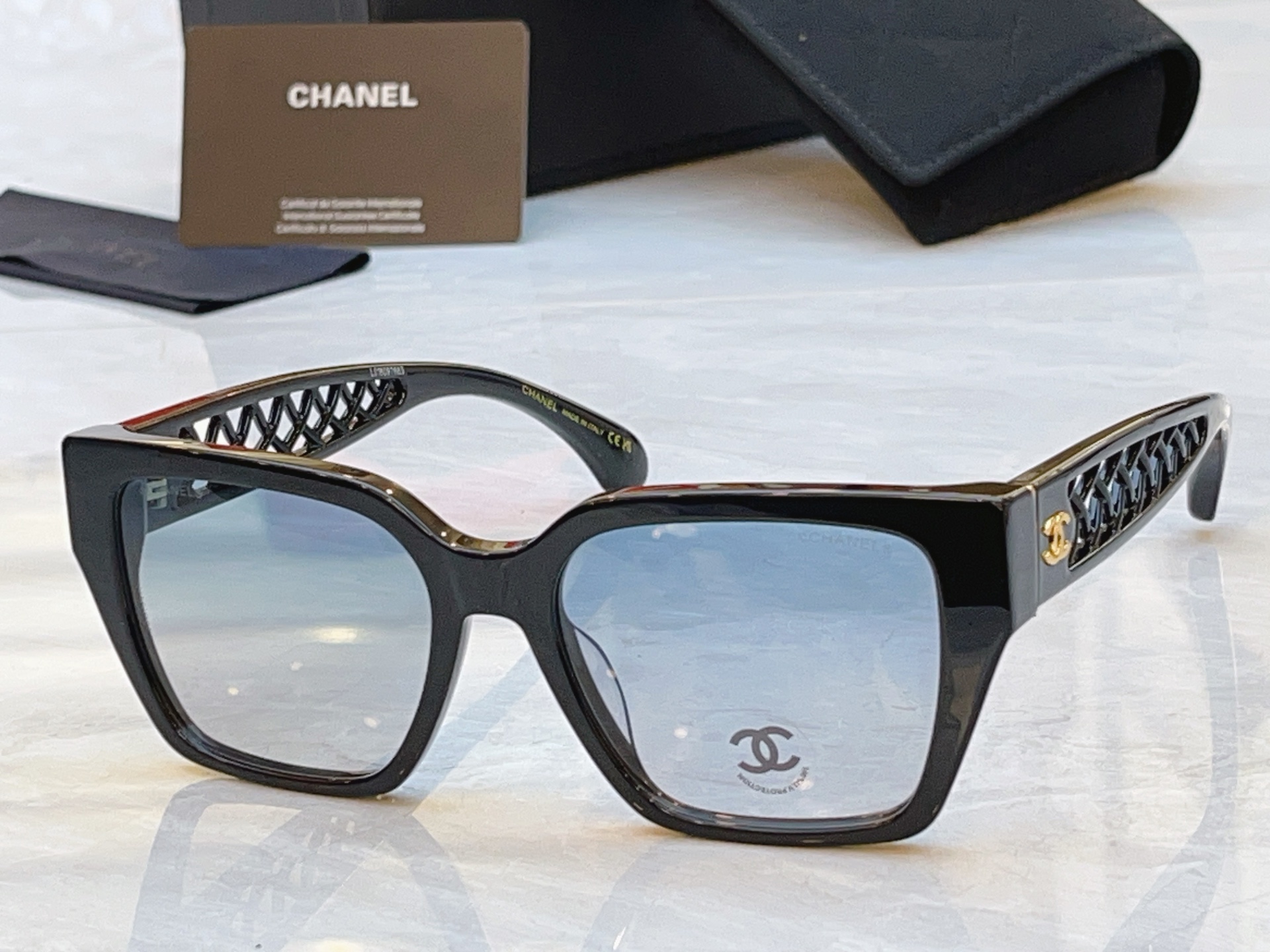 【CHANE*】香奈儿新款太阳镜，MODEL：CH3517，SIZE：54口17-135