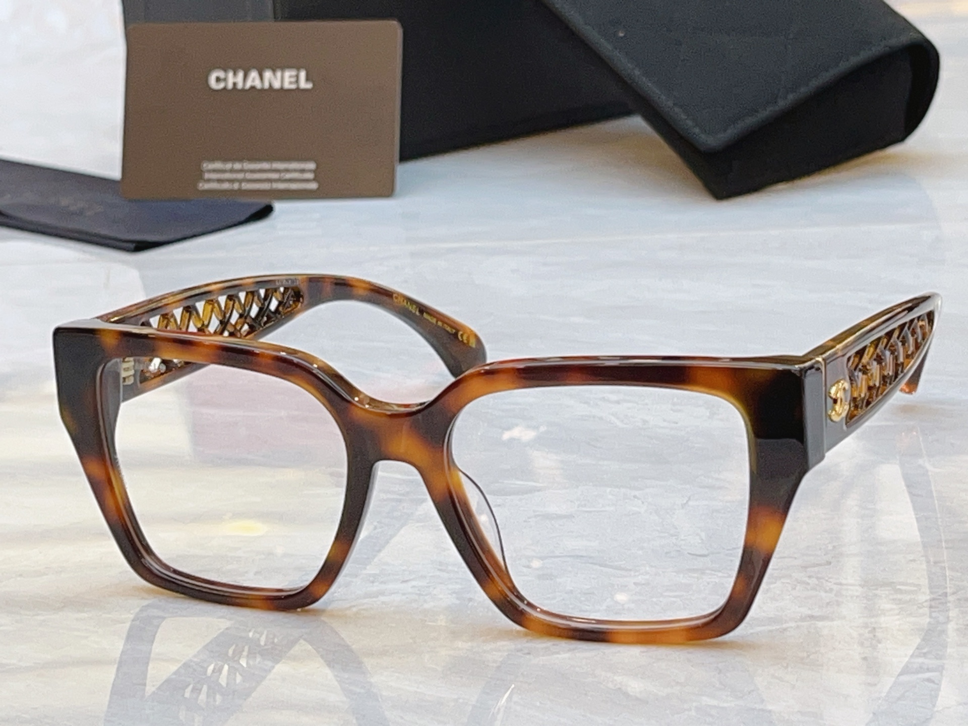 【CHANE*】香奈儿新款眼镜架，MODEL：CH3517，SIZE：54口17-135