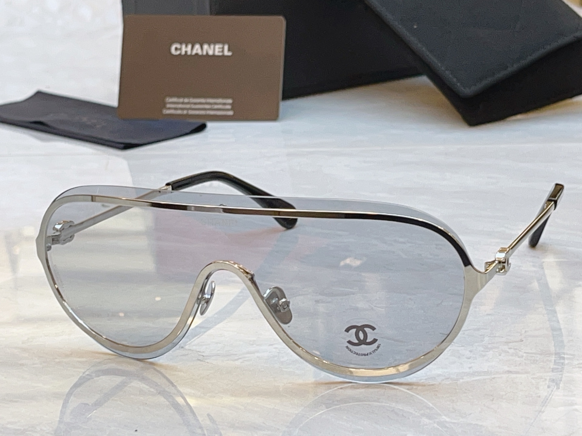 【CHANE*】香奈儿新款太阳镜，MODEL：A71786，SIZE：145口130