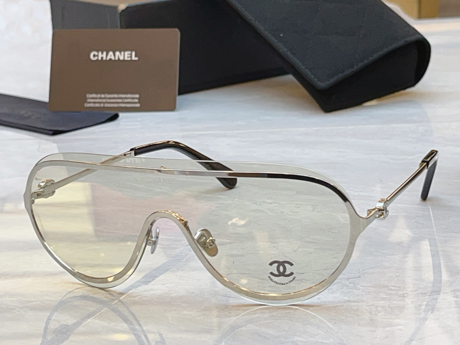 【CHANE*】香奈儿新款太阳镜，MODEL：A71786，SIZE：145口130