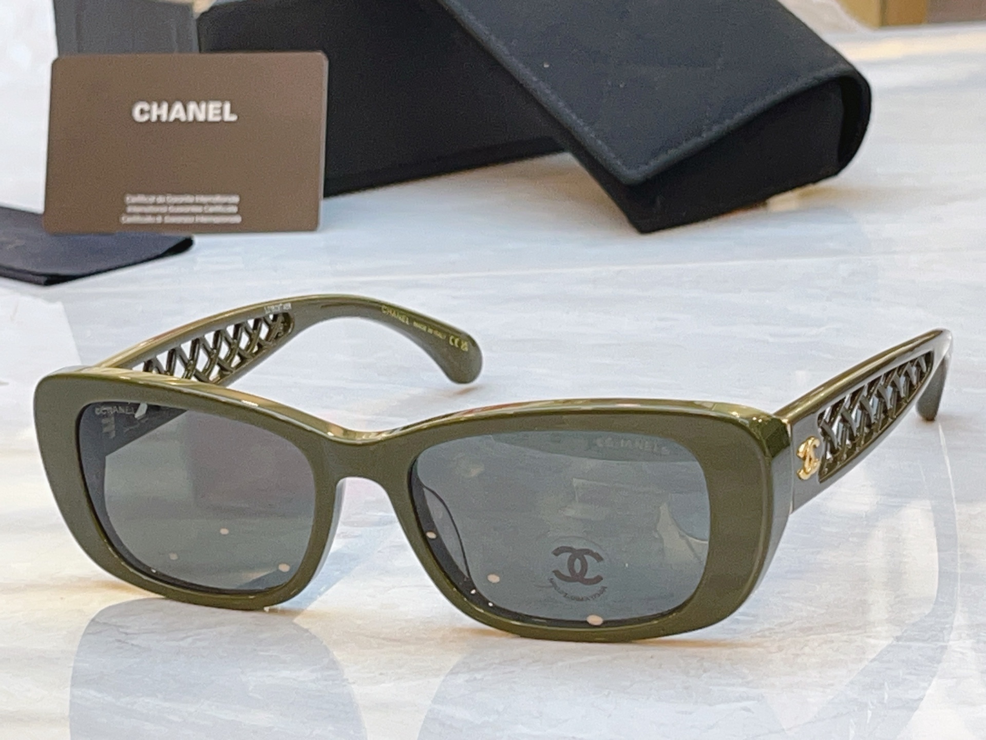 【CHANE*】香奈儿新款太阳镜，MODEL：CH3518，SIZE：54口17-135