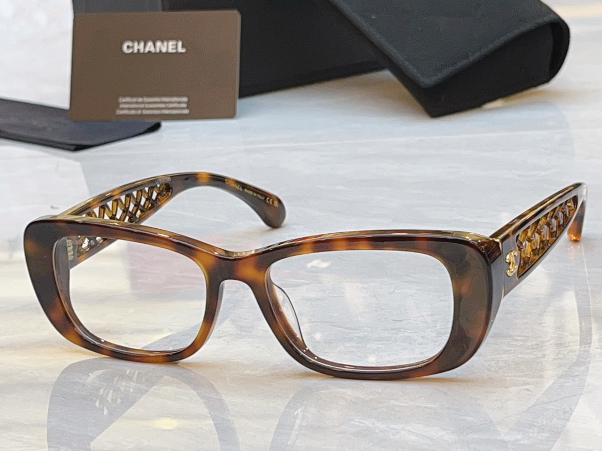 【CHANE*】香奈儿新款太阳镜，MODEL：CH3518，SIZE：54口17-135