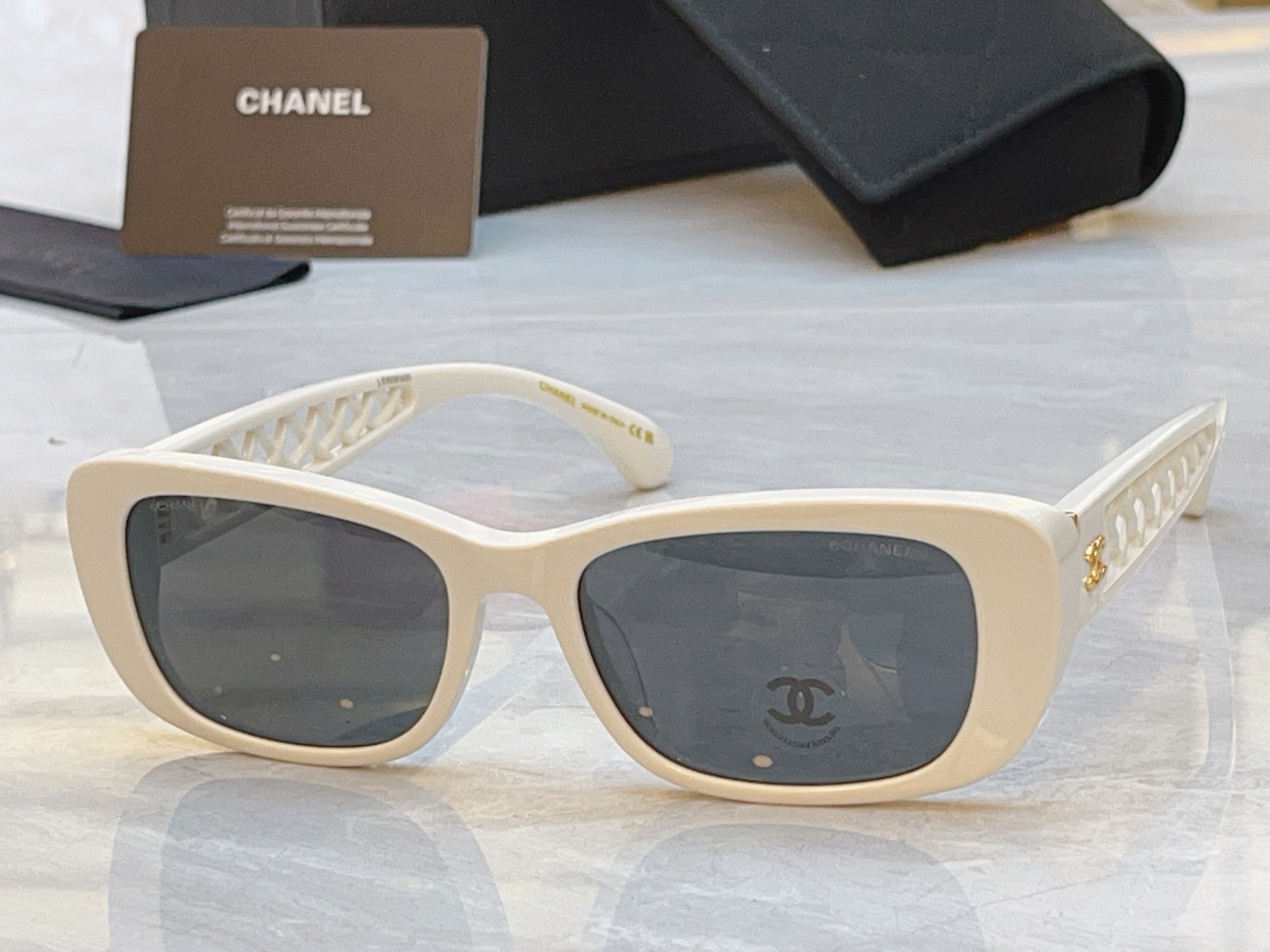 【CHANE*】香奈儿新款太阳镜，MODEL：CH3518，SIZE：54口17-135
