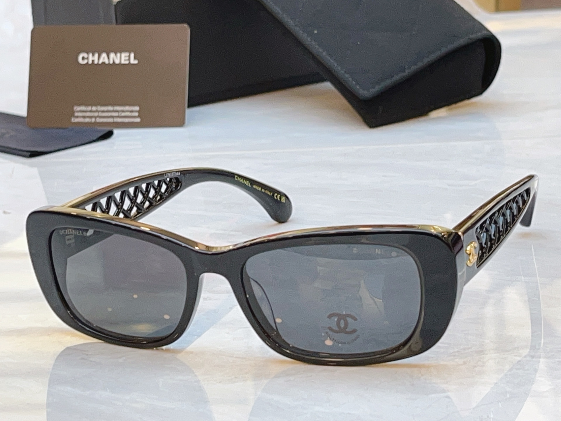 【CHANE*】香奈儿新款太阳镜，MODEL：CH3518，SIZE：54口17-135