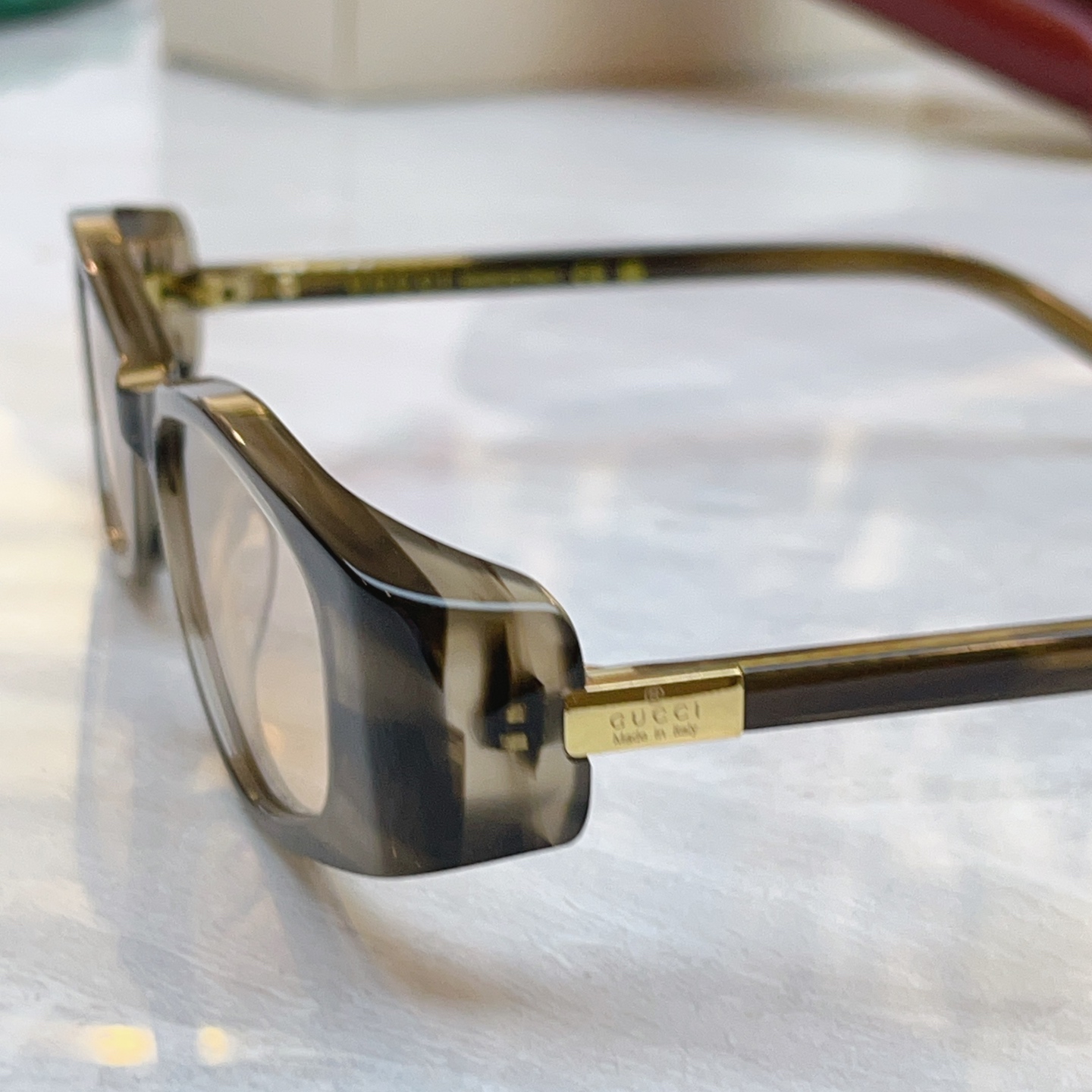 【GUCC*】古*驰新款太阳镜，MODEL：GG2088S，SIZE:52口16-135