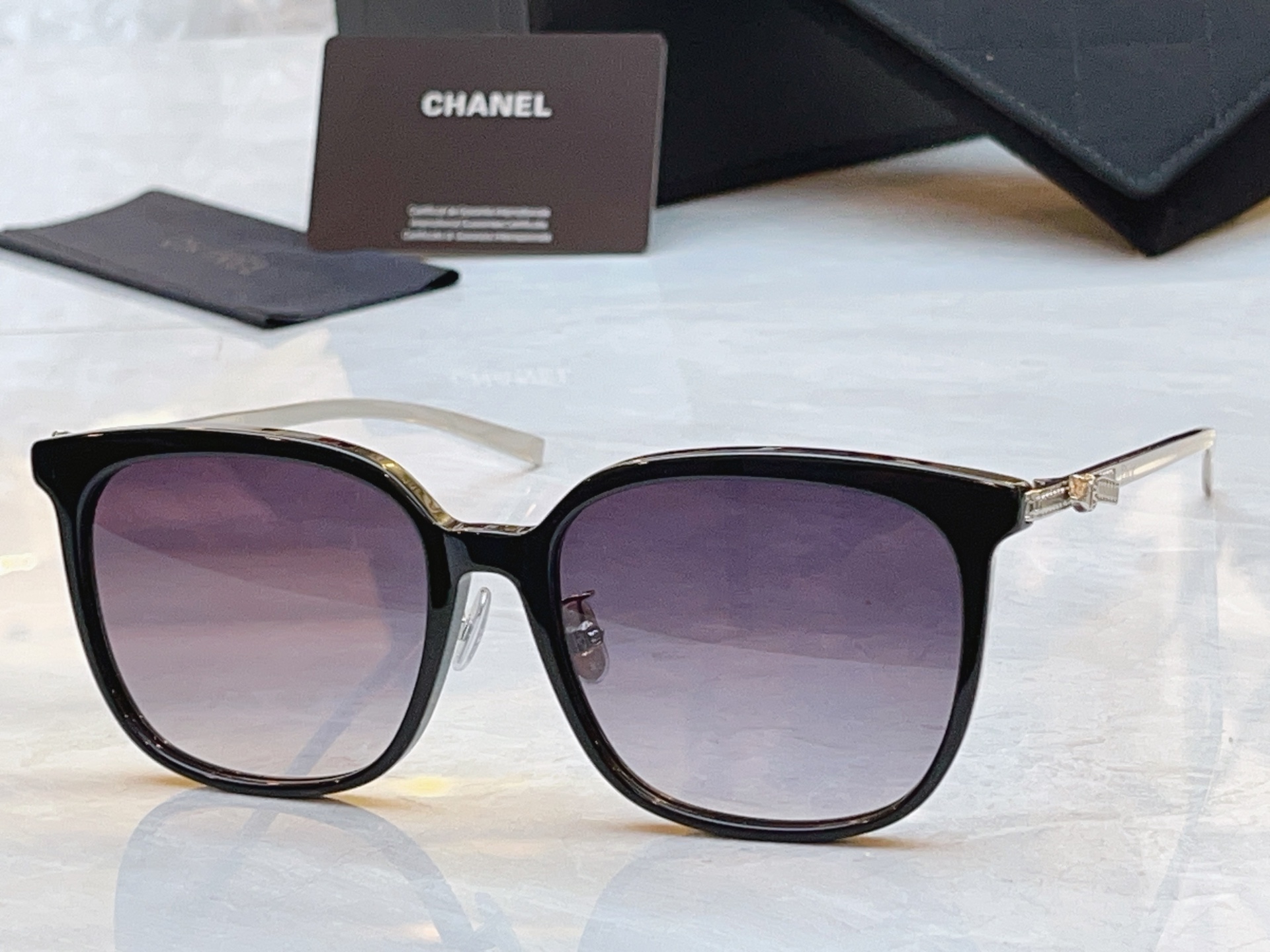 【DIO* 】迪*奥新款太阳镜，MODEL：Dior BOW S1F，SIZE：57口17-145