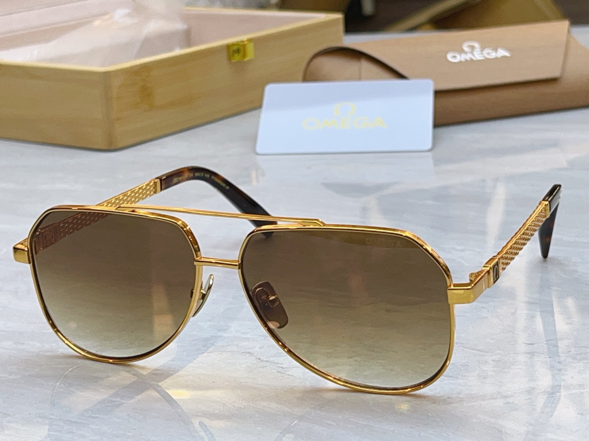 【OWEG*】欧米*茄新款太阳镜，MODEL：SS1326，SIZE：60口13-145