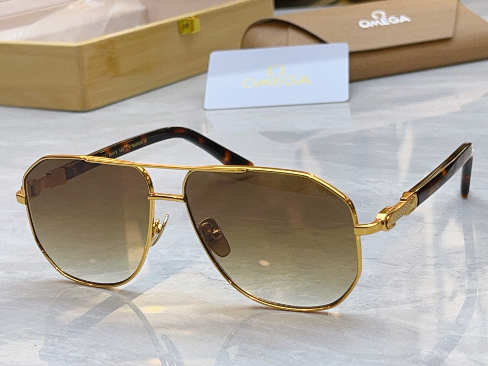 【OWEG*】欧米*茄新款太阳镜，MODEL：SS1314，SIZE：60口13-142