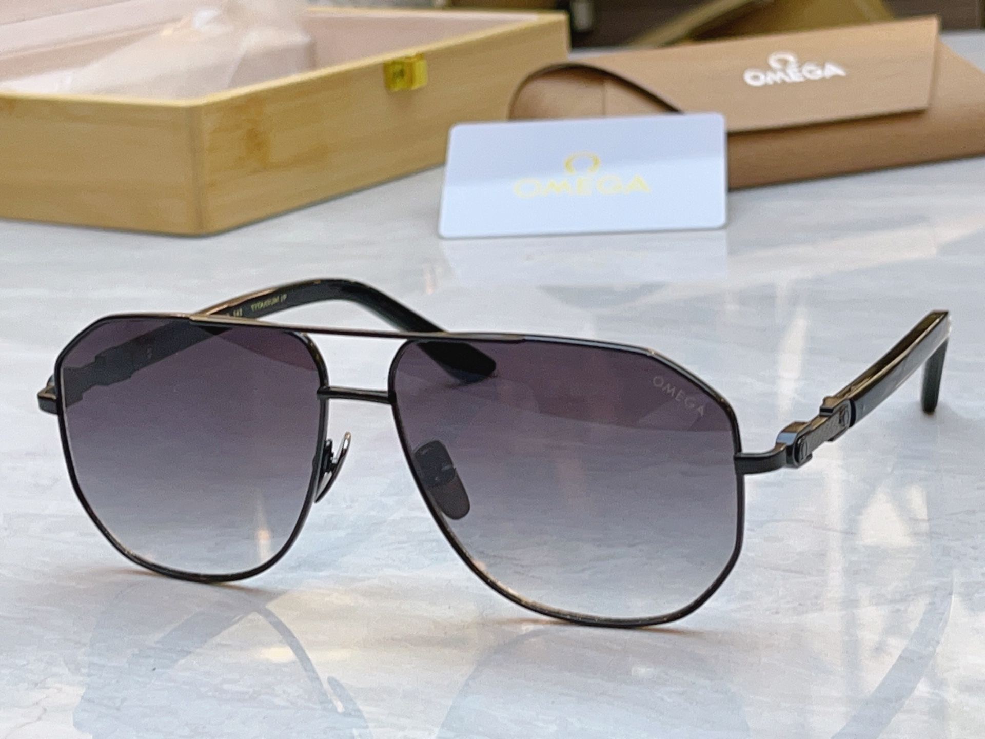 【OWEG*】欧米*茄新款太阳镜，MODEL：SS1314，SIZE：60口13-142