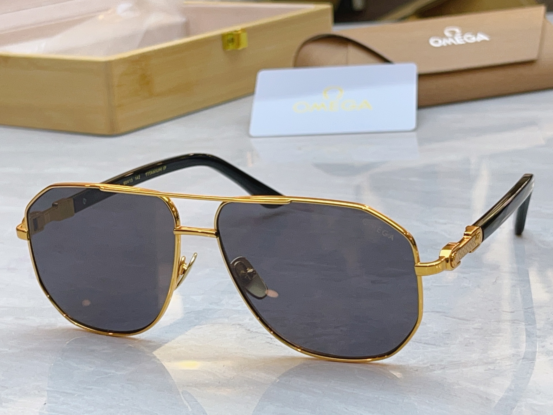 【OWEG*】欧米*茄新款太阳镜，MODEL：SS1314，SIZE：60口13-142