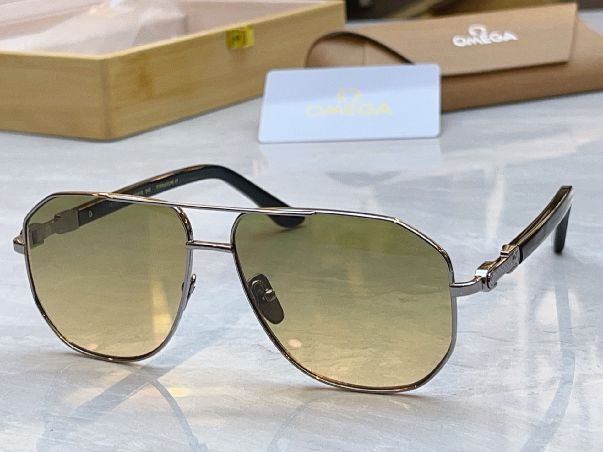 【OWEG*】欧米*茄新款太阳镜，MODEL：SS1314，SIZE：60口13-142