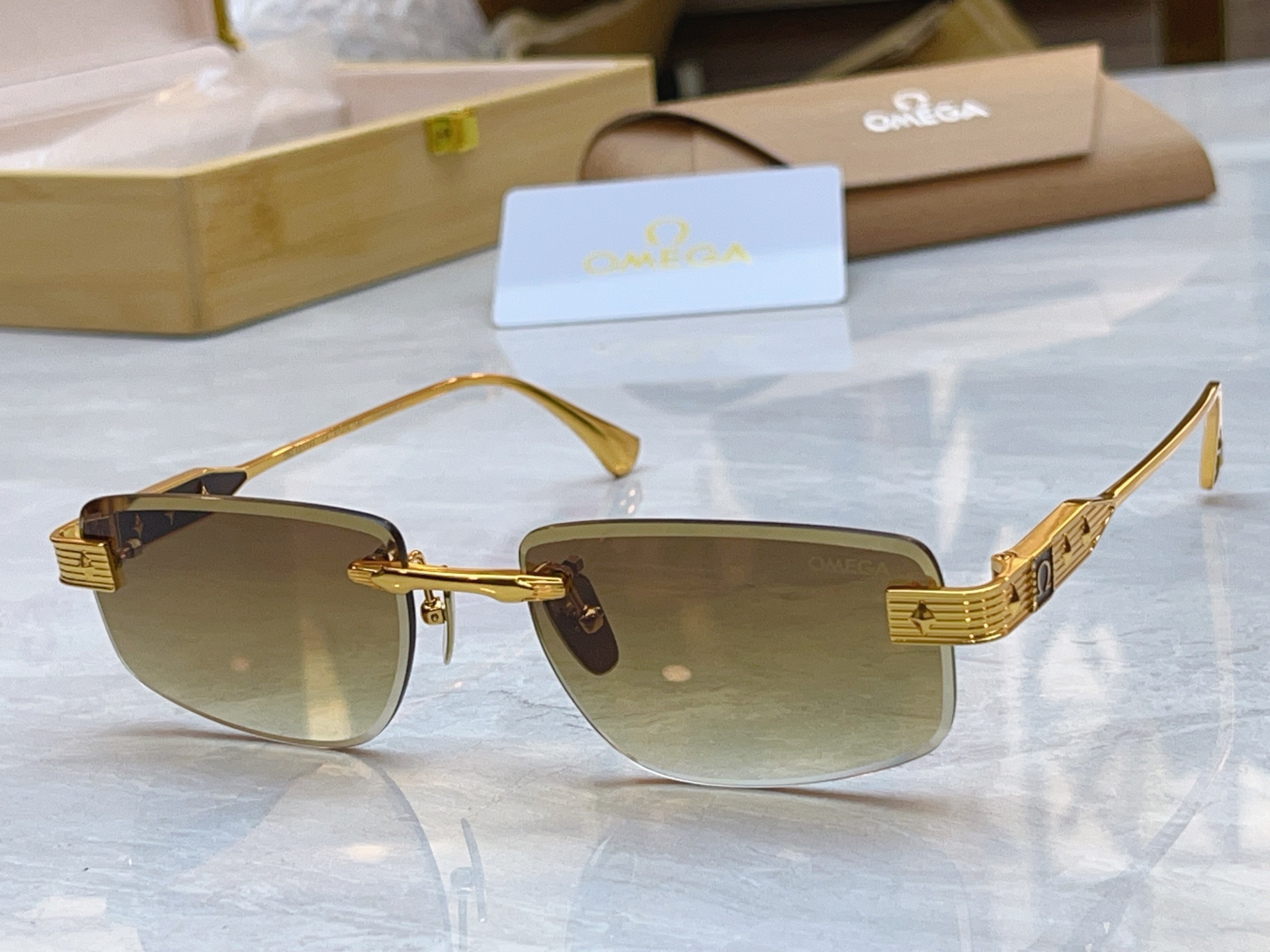 【OWEG*】欧米*茄新款太阳镜，MODEL：SS1345，SIZE：57口18-145