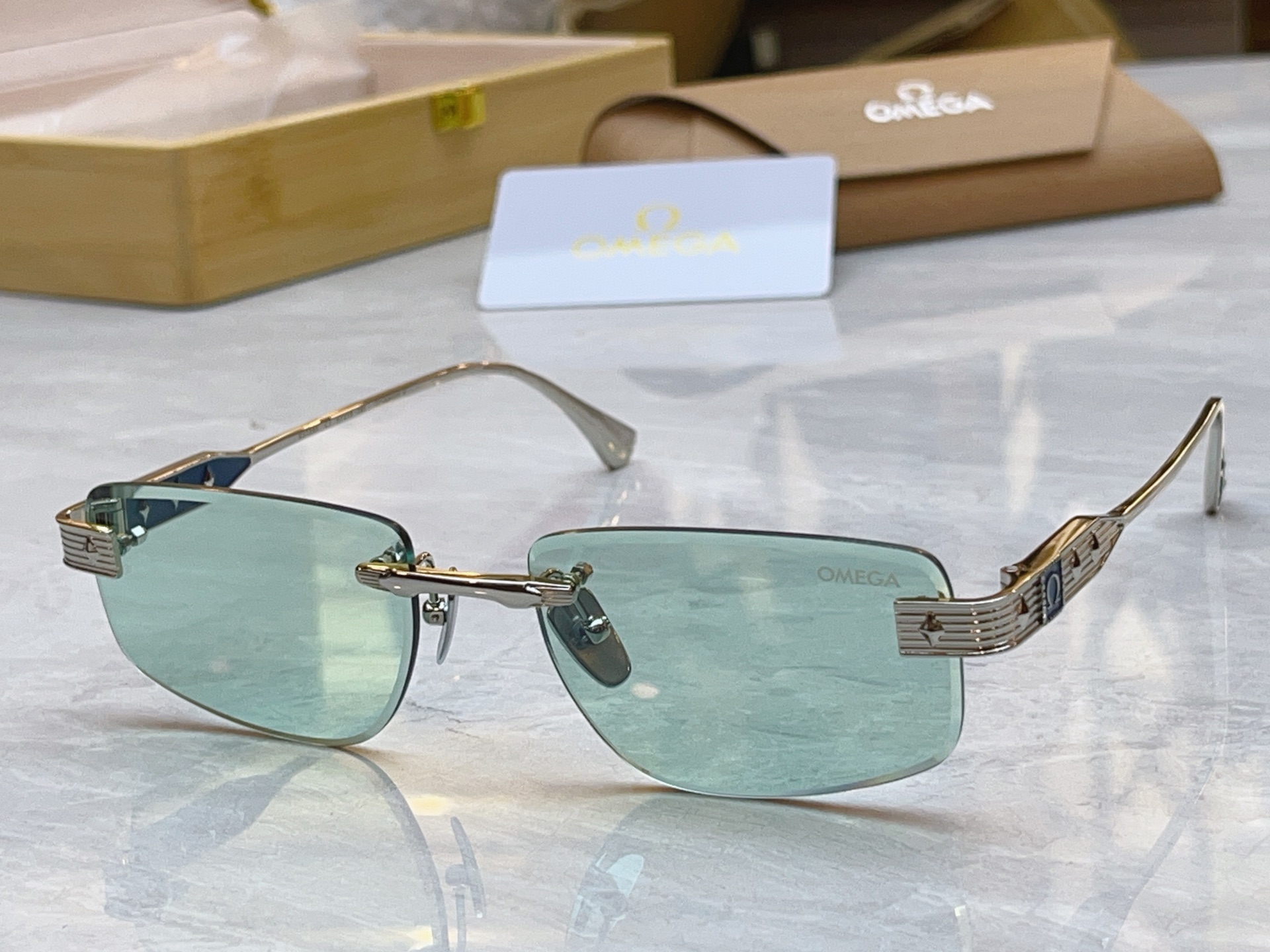 【OWEG*】欧米*茄新款太阳镜，MODEL：SS1345，SIZE：57口18-145