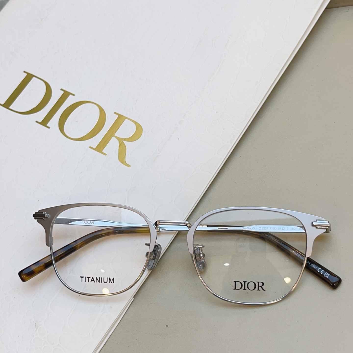 ，【DIO* 】迪*奥新款眼镜架 钛✨， MODEL：Dior BlackSuit O S23F，SIZE：51口19-