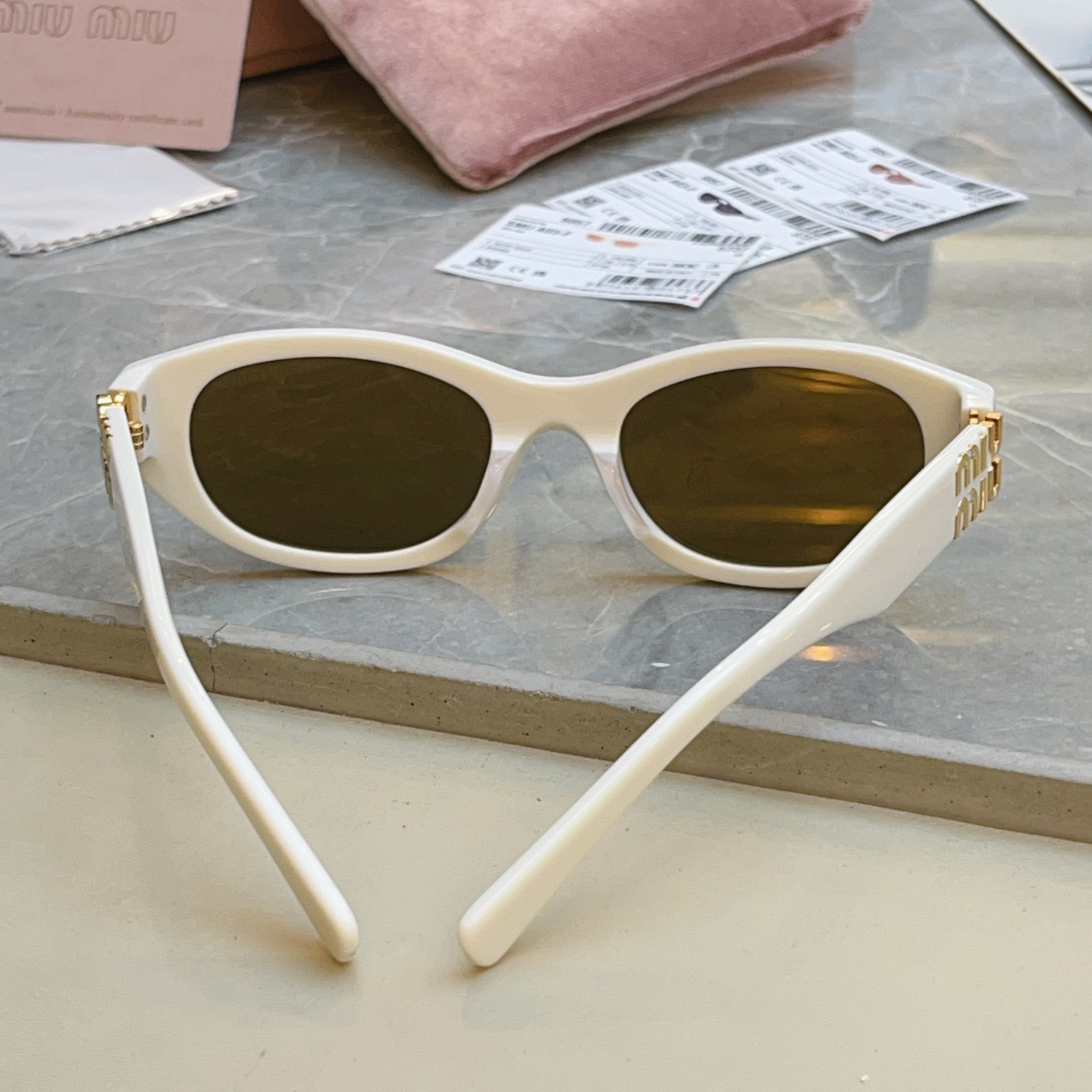 【MIUMI*】缪*缪新款太阳镜🕶️，Mod:SMU A03-F，SIZE:53口19-140 原单高品