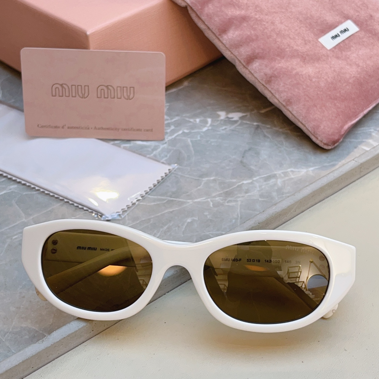 【MIUMI*】缪*缪新款太阳镜🕶️，Mod:SMU A03-F，SIZE:53口19-140 原单高品