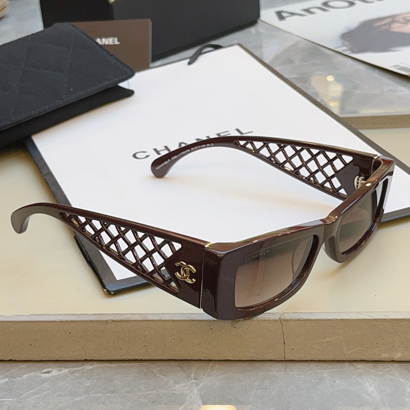 NO:954060,,【CHANE*】Chanel new sunglasses high version,MODEL5566,SIZE54 mouth 17-S glasses sunglasses,glasses,chanel,chanel19860909,【CHANE*】香奈儿新款太阳镜 高版本,MODEL5566,SIZE54口17- S眼镜墨镜太阳镜,眼镜,chanel,chanel,glasses