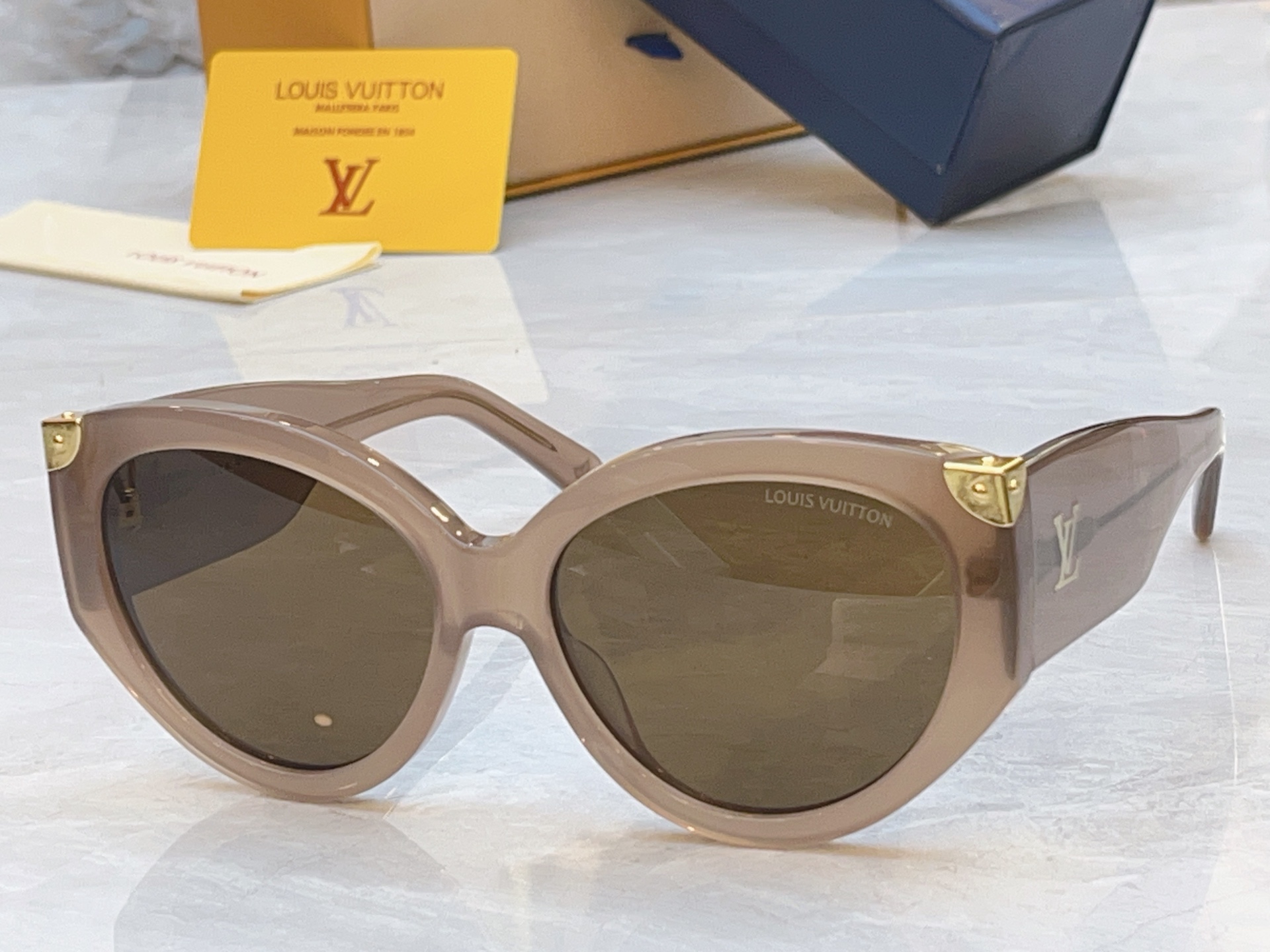【LOUIS VUITTO*】路易*威登新款太阳镜，MODEL：Z3339E，SIZE：59口16-14