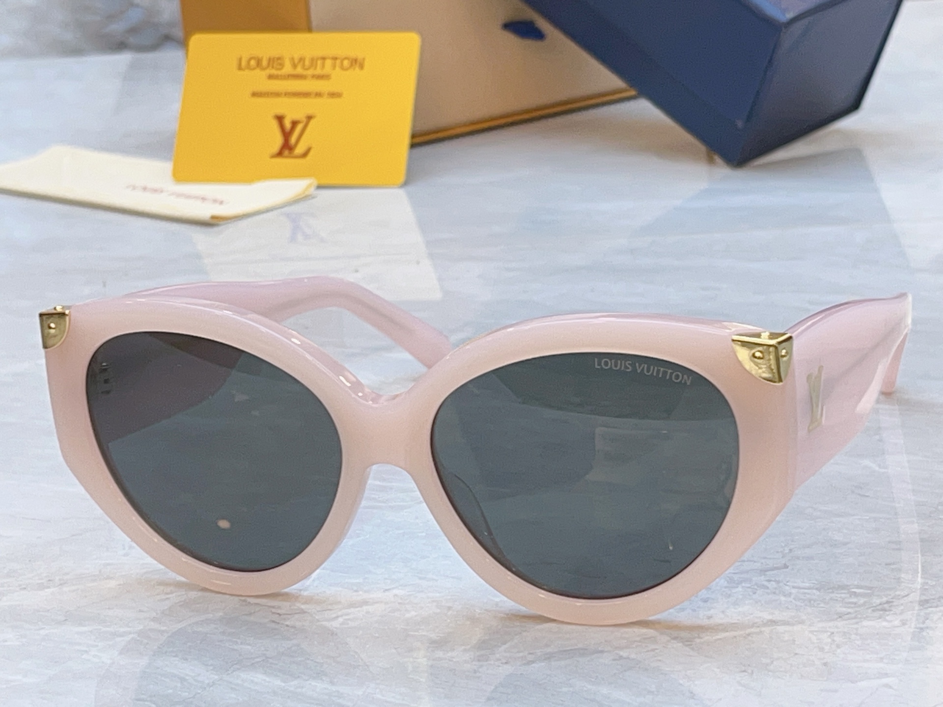 【LOUIS VUITTO*】路易*威登新款太阳镜，MODEL：Z3339E，SIZE：59口16-14