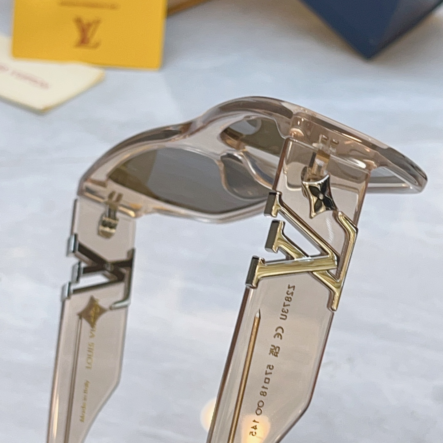 【LOUIS VUITTO*】路易*威登新款太阳镜，MODEL：Z2873U，SIZE：57口18-14