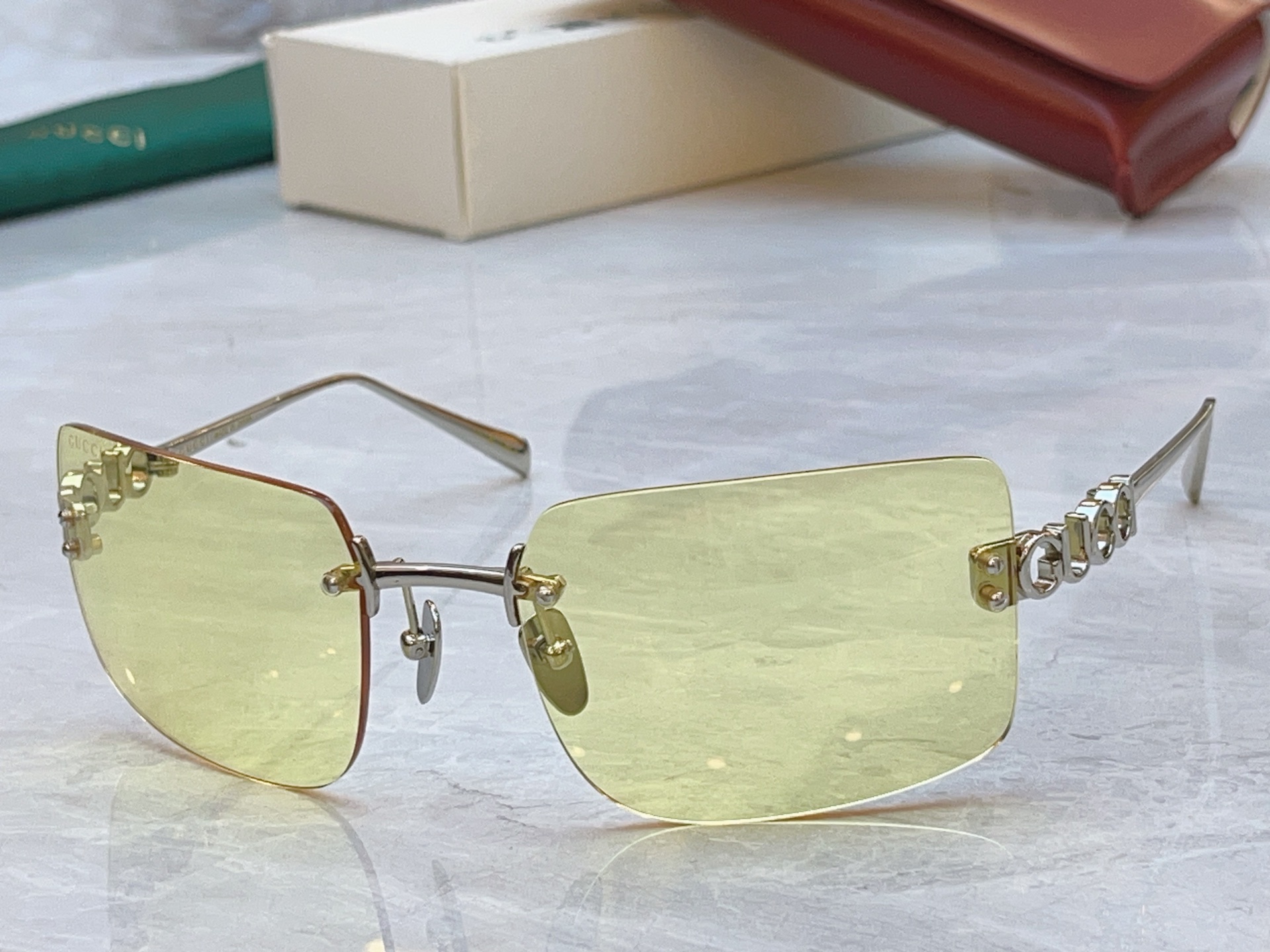 【GUCC*】古*驰新款太阳镜，MODEL：GG2038S，SIZE:61口20-105