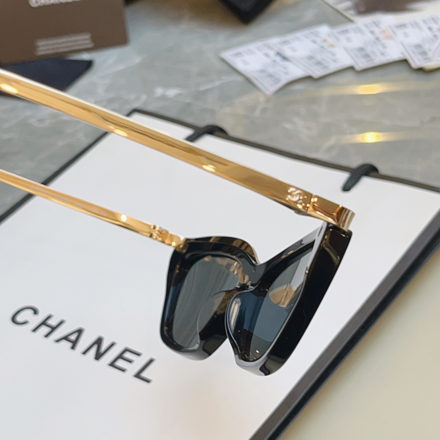 ，【CHANE*】香奈儿新款太阳镜 高版本✨，MODEL：CH4299，SIZE：55口17-140 3N