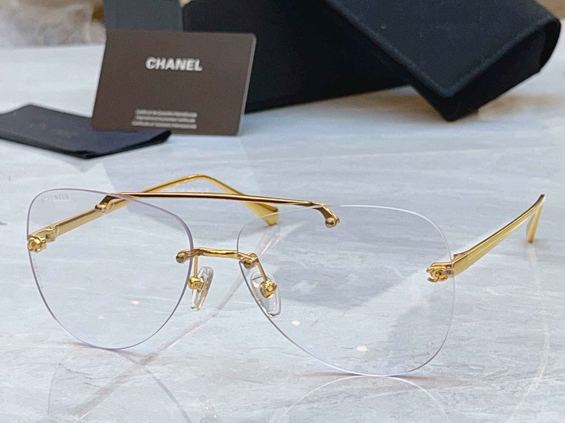 ，【CHANE*】香奈儿新款太阳镜，MODEL：CH4285T，SIZE：61口15-140