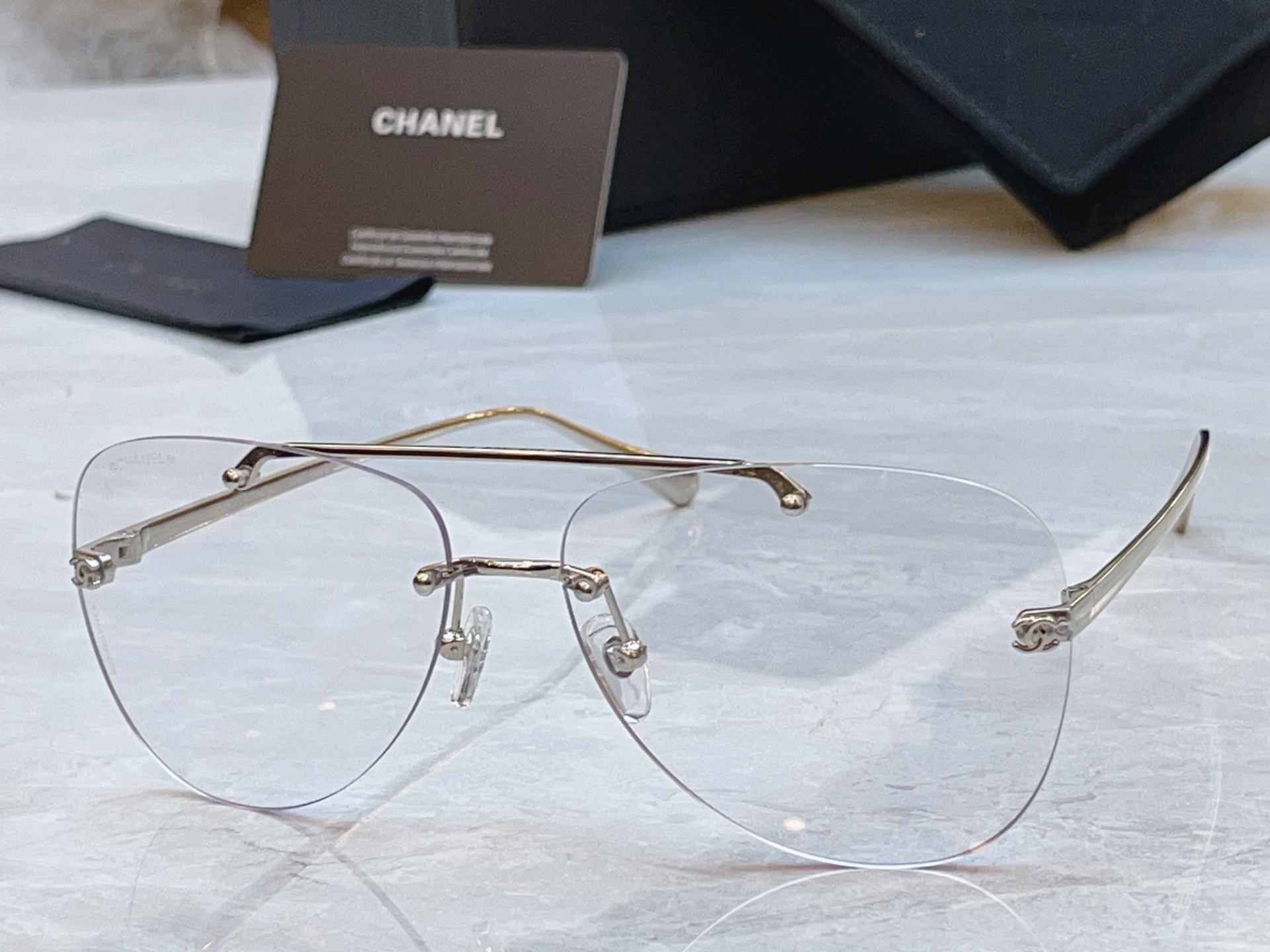 ，【CHANE*】香奈儿新款太阳镜，MODEL：CH4285T，SIZE：61口15-140