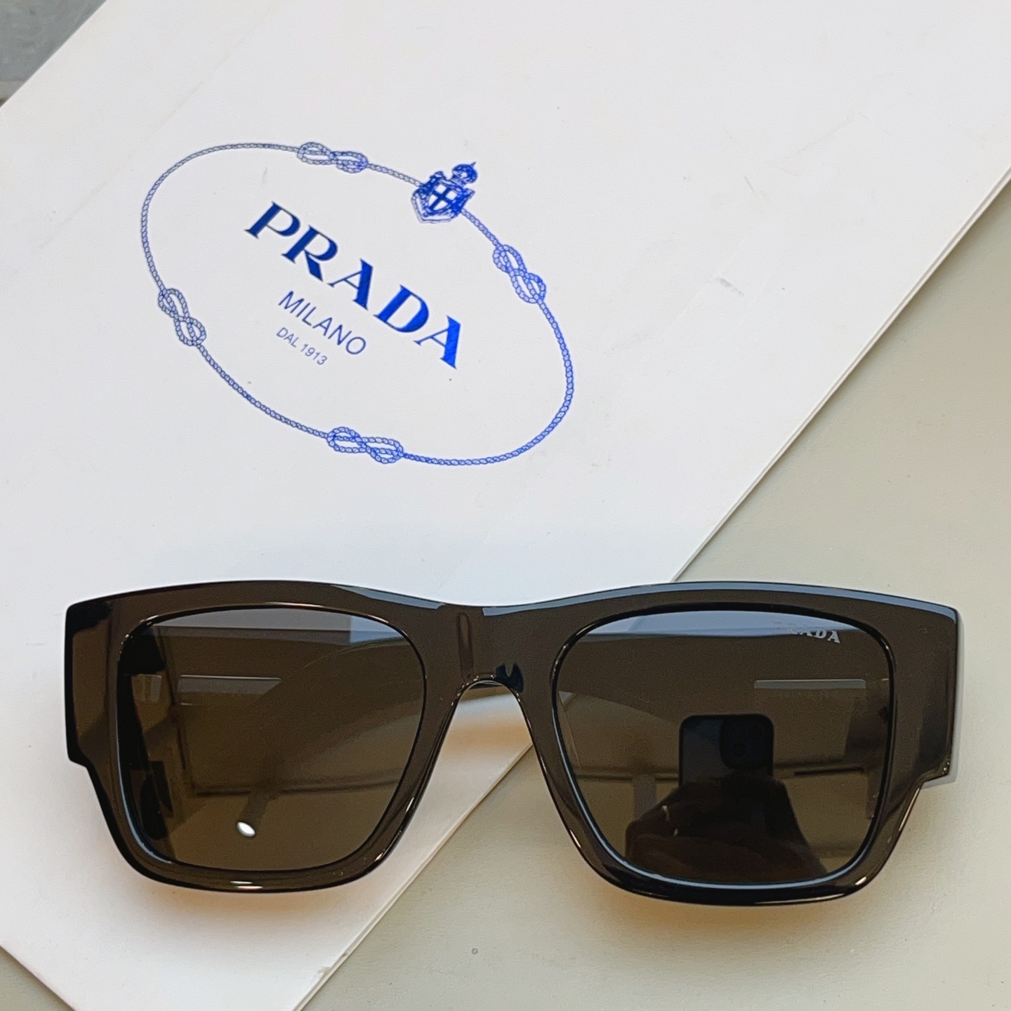 ，【PRAD*】普拉*达新款太阳镜🕶️ 高版本✨，MODEL：SPR 10Z-F，SIZE：55口19-140