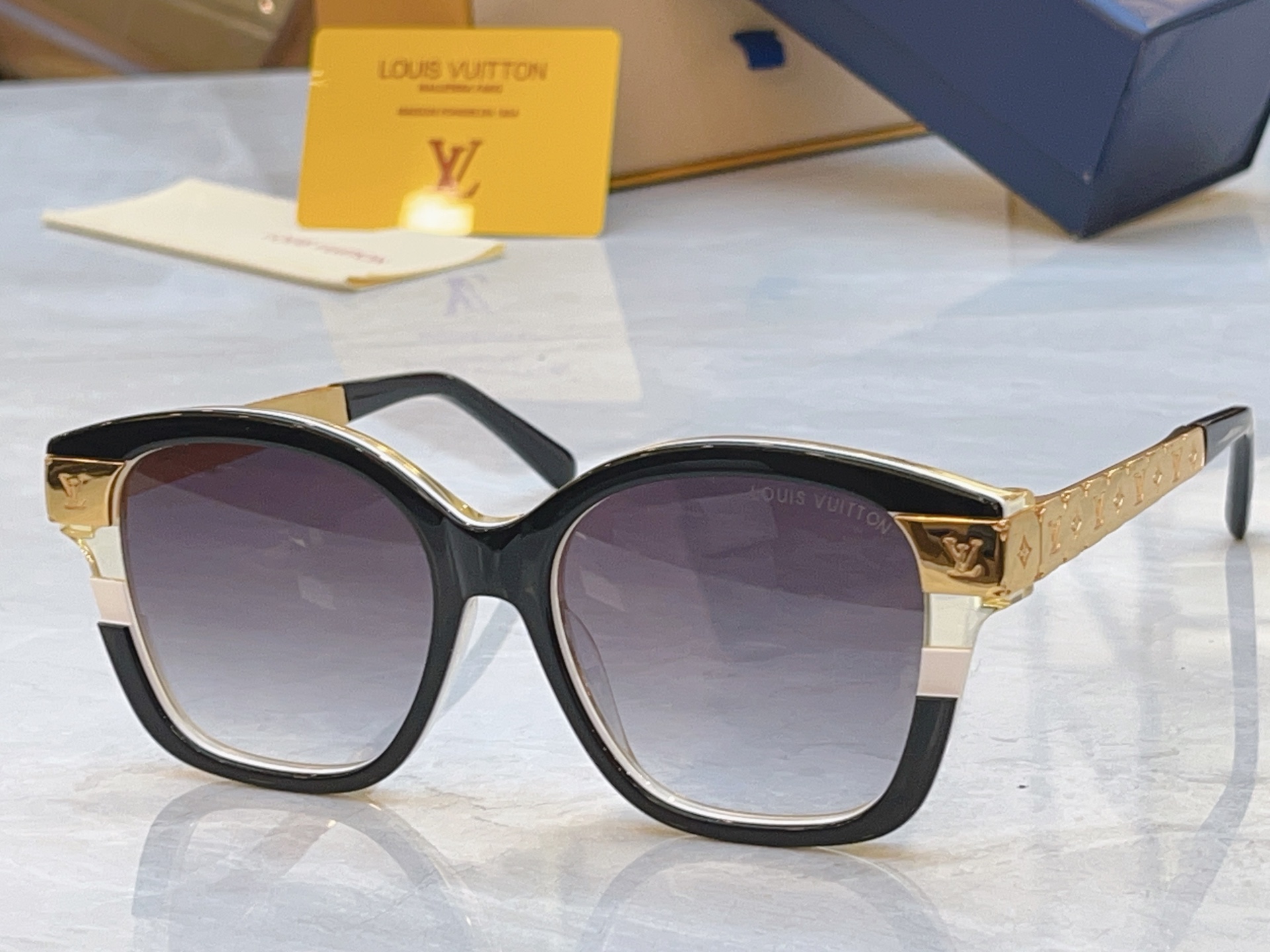 ，【LOUIS VUITTO*】路易*威登新款太阳镜，MODEL：Z3182E，SIZE：53口17-145