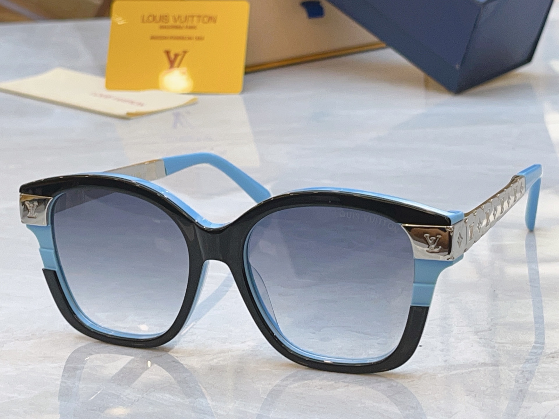 ，【LOUIS VUITTO*】路易*威登新款太阳镜，MODEL：Z3182E，SIZE：53口17-145