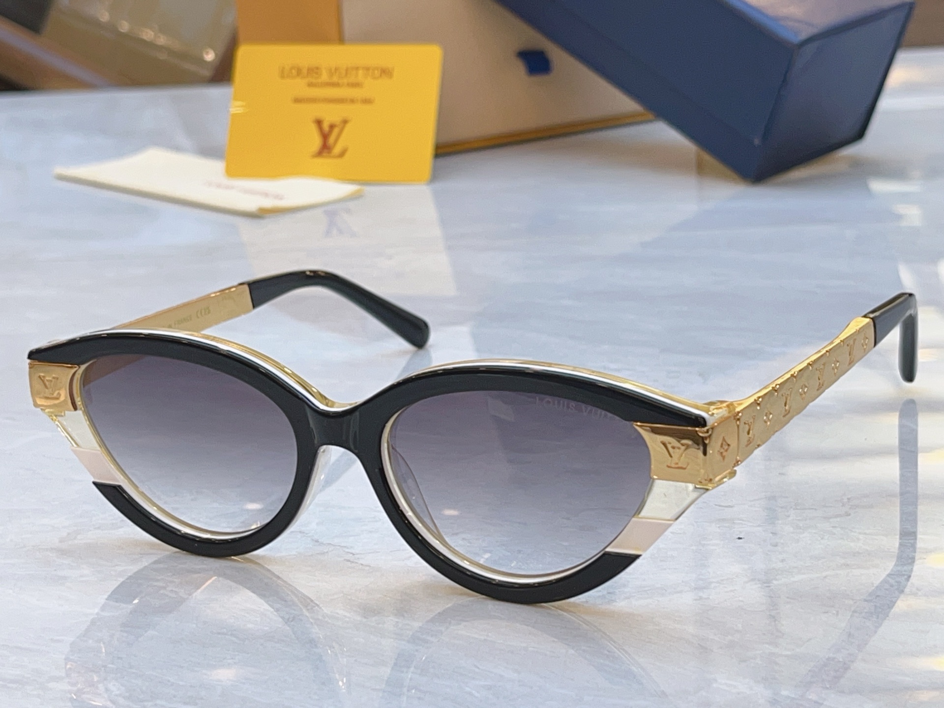 ，【LOUIS VUITTO*】路易*威登新款太阳镜，MODEL：Z3181E，SIZE：54口17-145