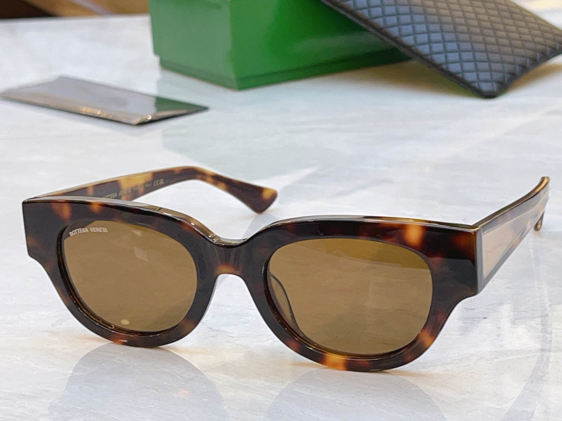 ，【BOTTEGA VENET*】宝缇*嘉新款太阳镜，MODEL：BV1278SA，SIZE：50口21-140
