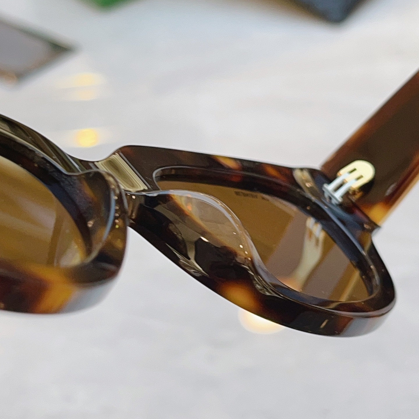 ，【BOTTEGA VENET*】宝缇*嘉新款太阳镜，MODEL：BV1278SA，SIZE：50口21-140