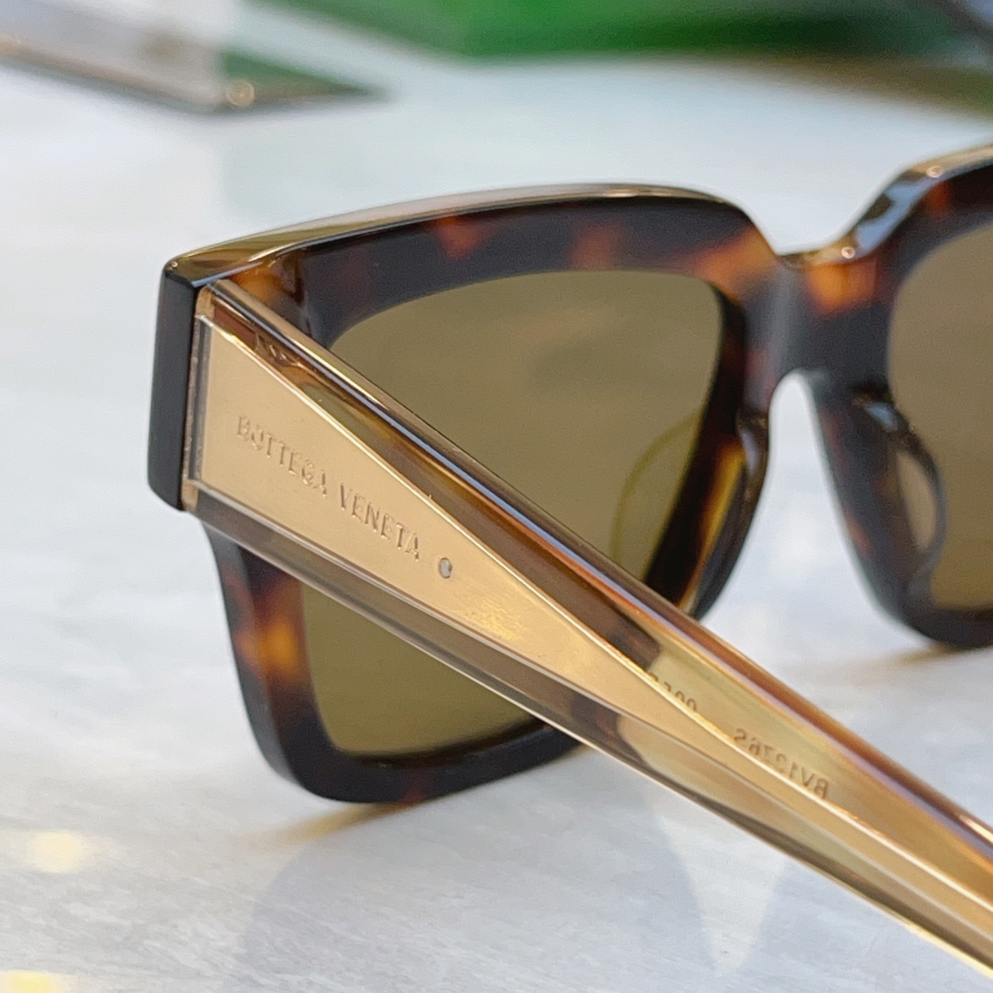 ，【BOTTEGA VENET*】宝缇*嘉新款太阳镜，MODEL：BV1276S，SIZE：52口18-140