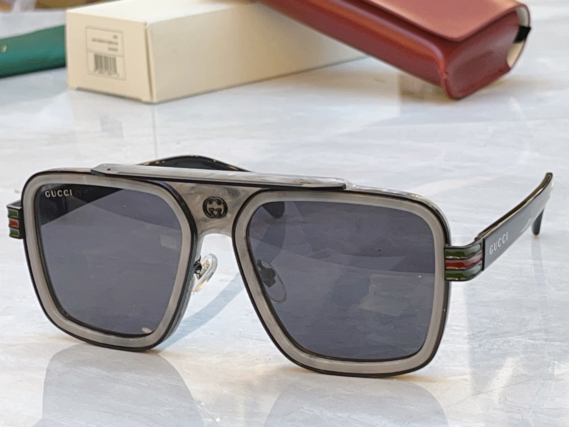 ，【GUCC*】古*驰新款太阳镜，MODEL：GG1607，SIZE:57口19-145