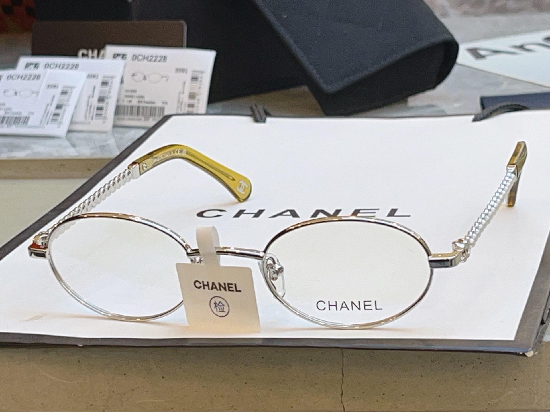 ，【CHANE*】香奈儿新款眼镜架 高版本✨，MODEL：CH2228-H，SIZE：47口22-140 S