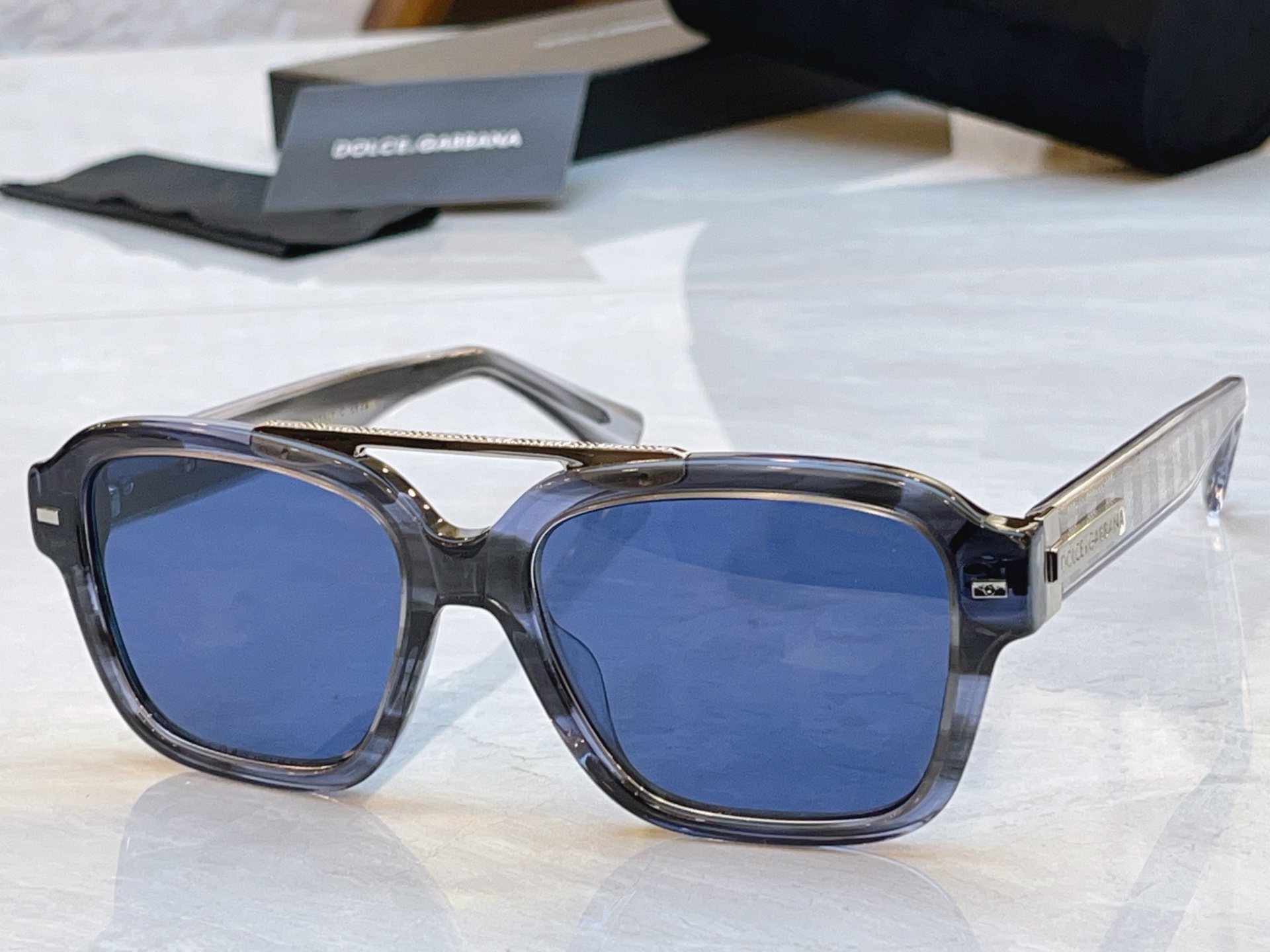 ，【DOLCE & GABBAN*】D*G新款太阳镜，MODEL：DG2214，SIZE：55口18-145