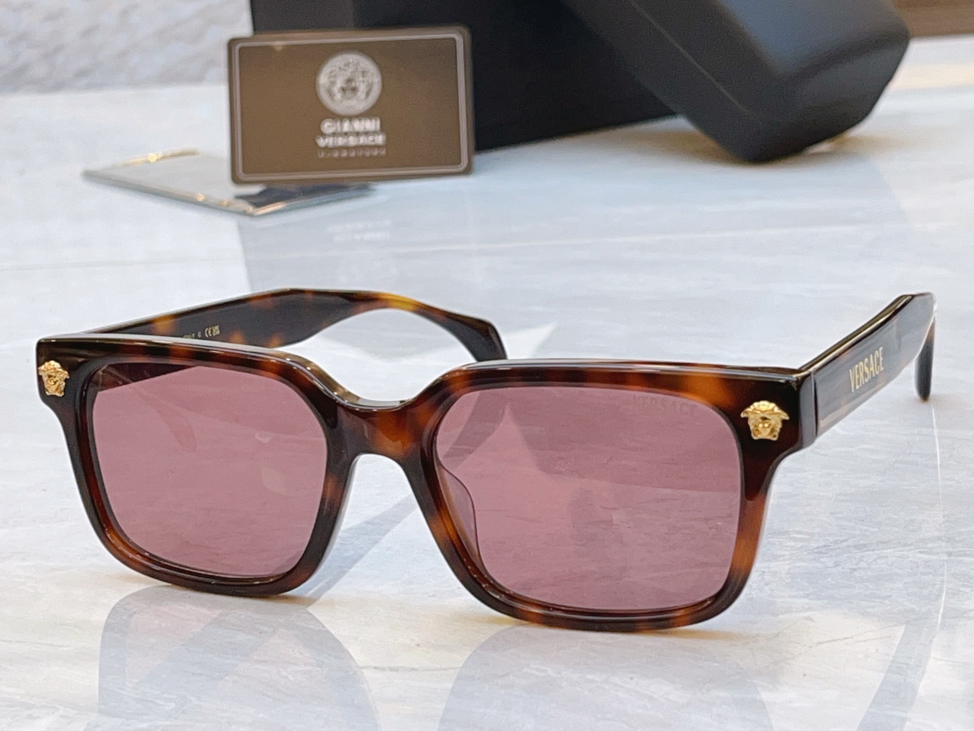 ，【VERSAC*】范思*哲新款太阳镜， MODEL：VE 2196，SIZE：55口19-148